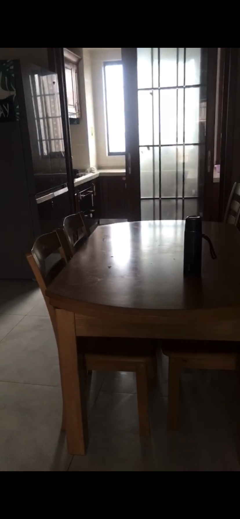 东湖帝景  3室2厅2卫   2800.00元/月室内图