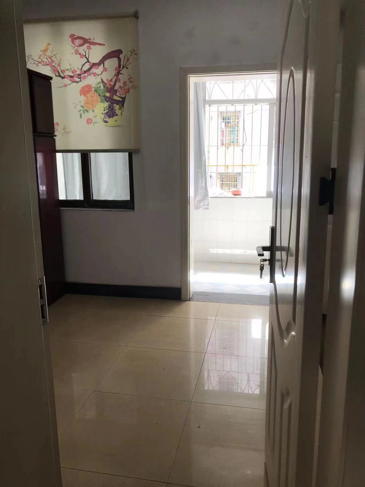 南湖新苑  3室2厅1卫   2000.00元/月室内图