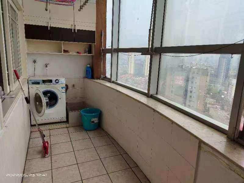 人寿大厦  2室1厅1卫   1800.00元/月室内图