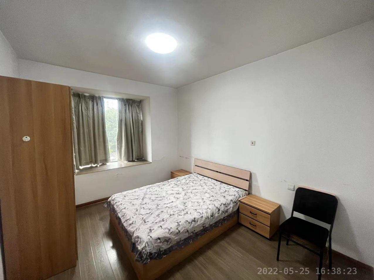 和卉家园  3室2厅2卫    3800.0元/月室内图1