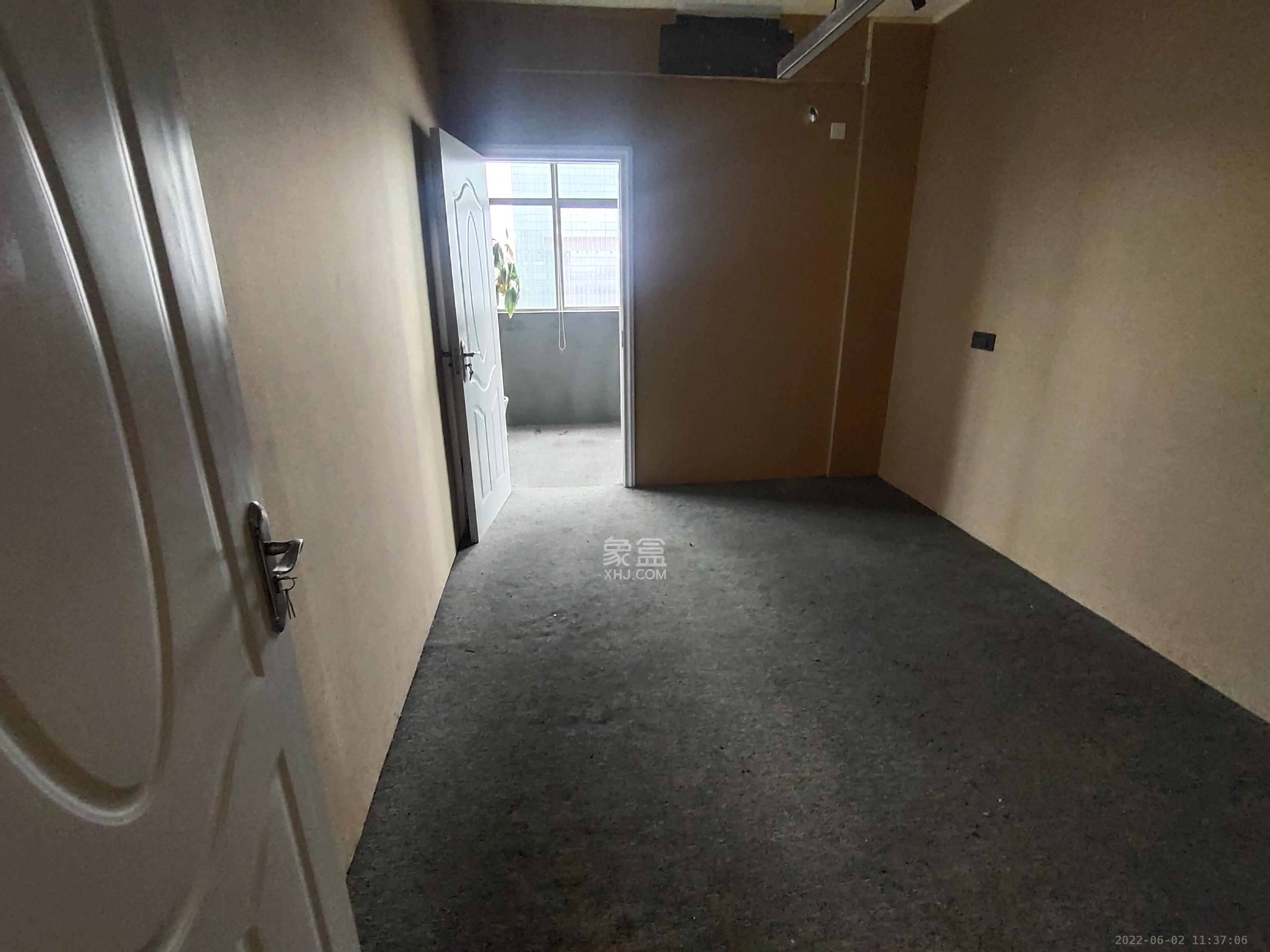 联合商厦  4室1厅1卫    5600.0元/月室内图