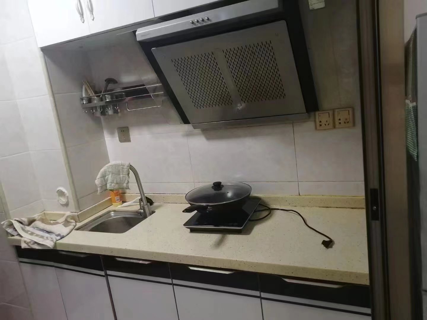 御江帝景  1室1厅1卫   1400.00元/月室内图