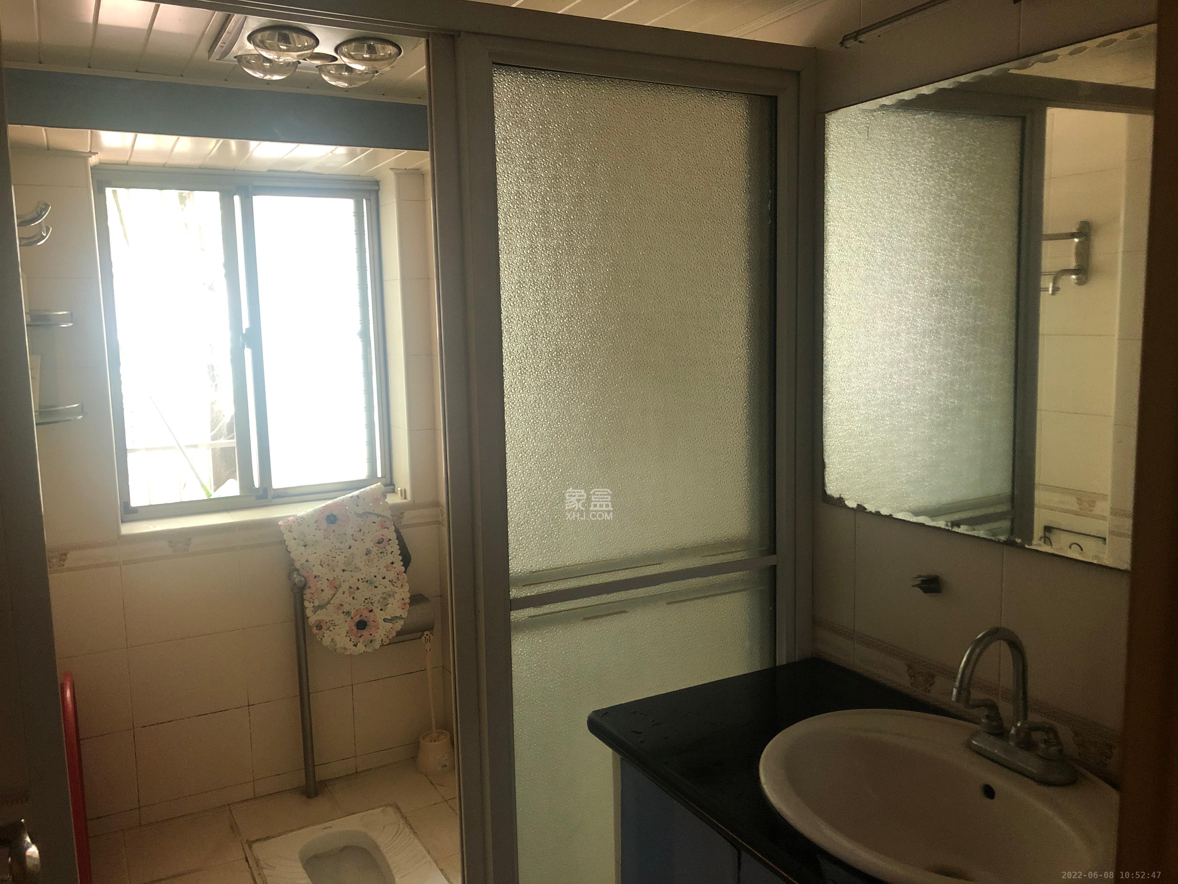 湘仪家园  3室2厅2卫   3200.00元/月室内图