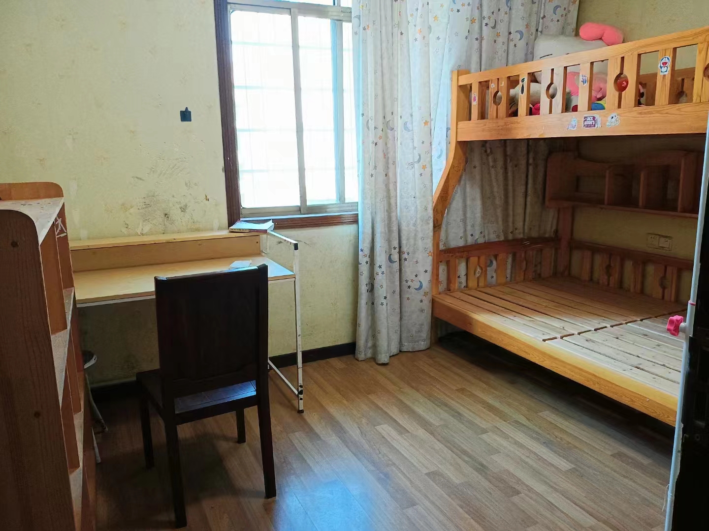 宏泰阳光家园  3室2厅2卫   1200.00元/月室内图