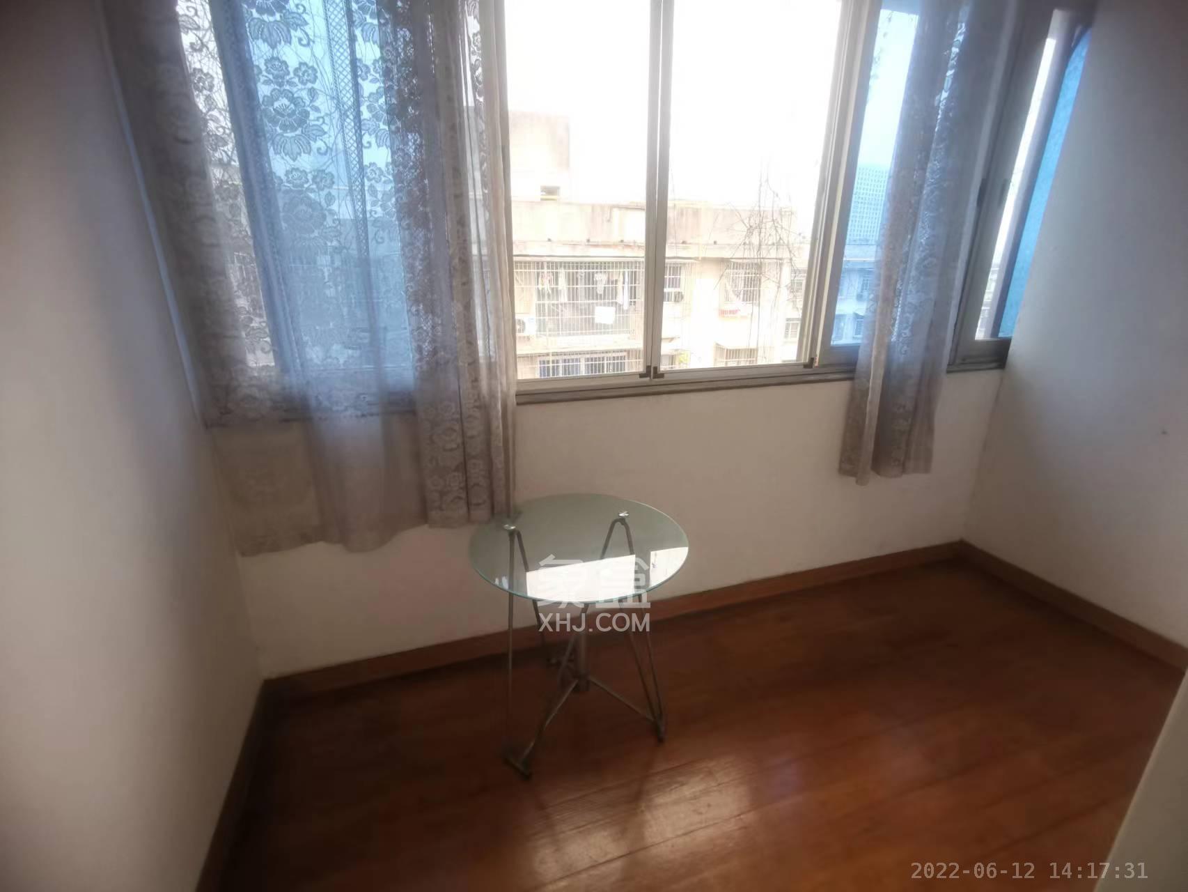 天心友园 3室1厅2卫 2600.0元/月 天心友园 3室1厅2卫 2600.0元/月室内图