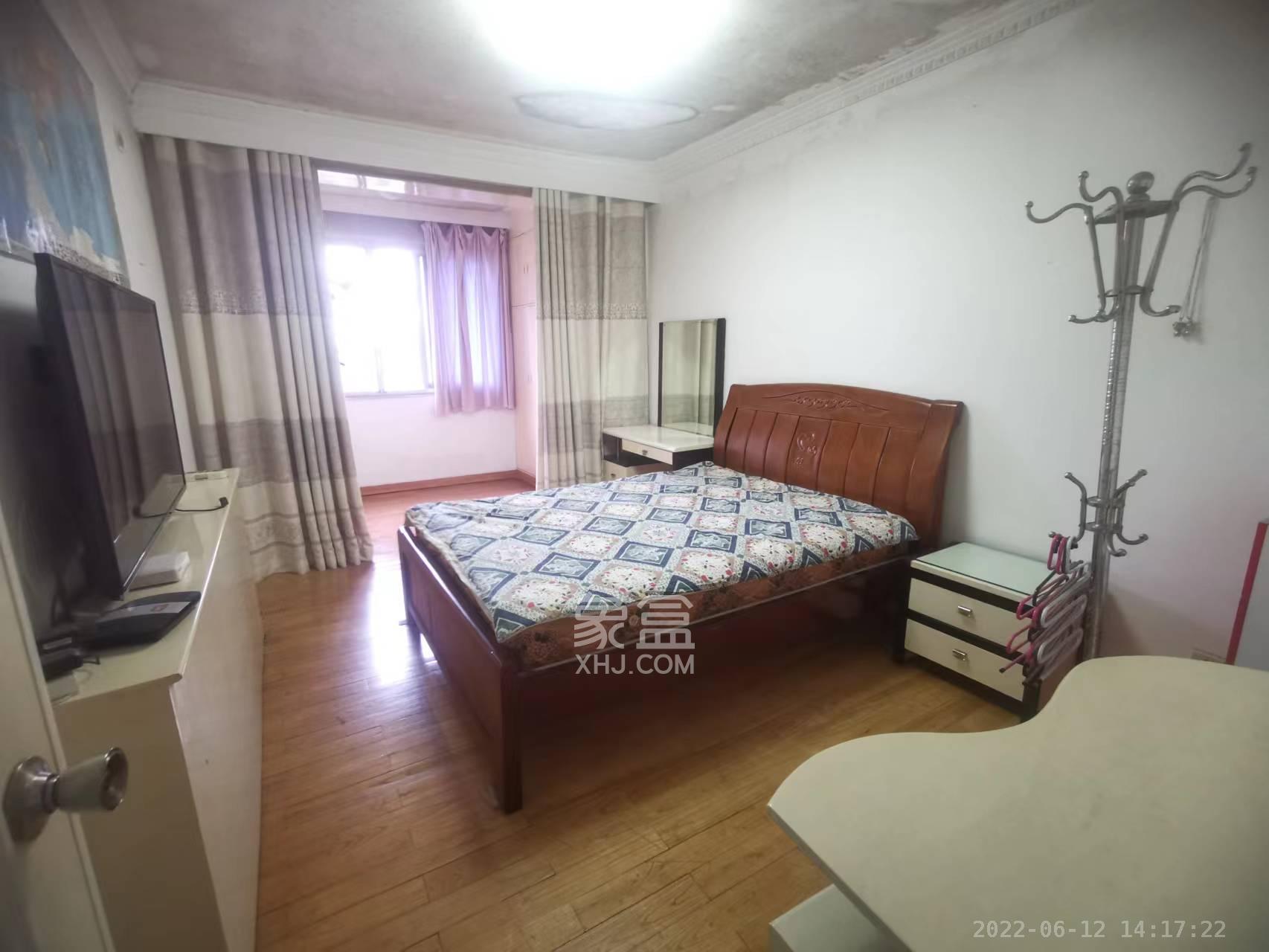 天心友园 3室1厅2卫 2600.0元/月 天心友园 3室1厅2卫 2600.0元/月室内图