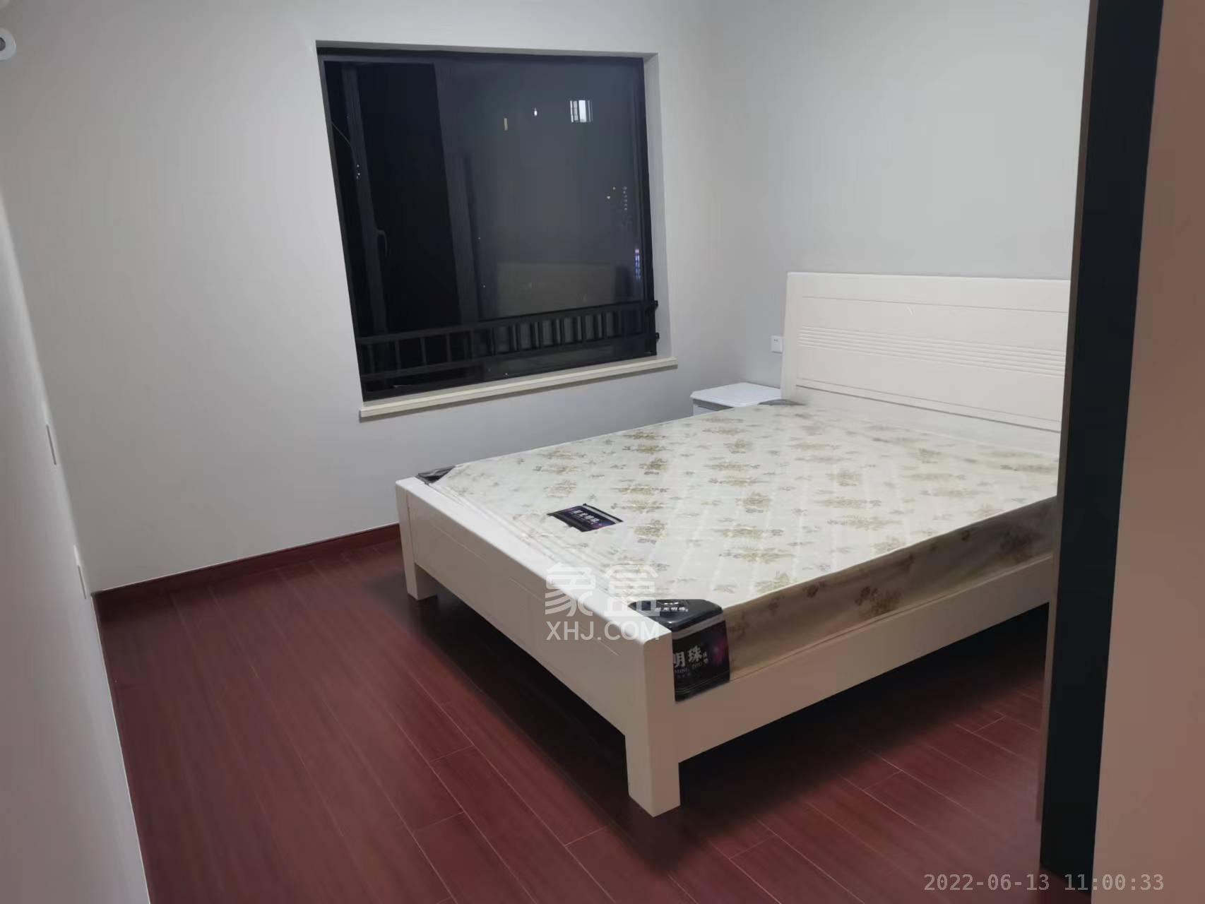 中海珑悦府  4室2厅1卫    3600.0元/月室内图