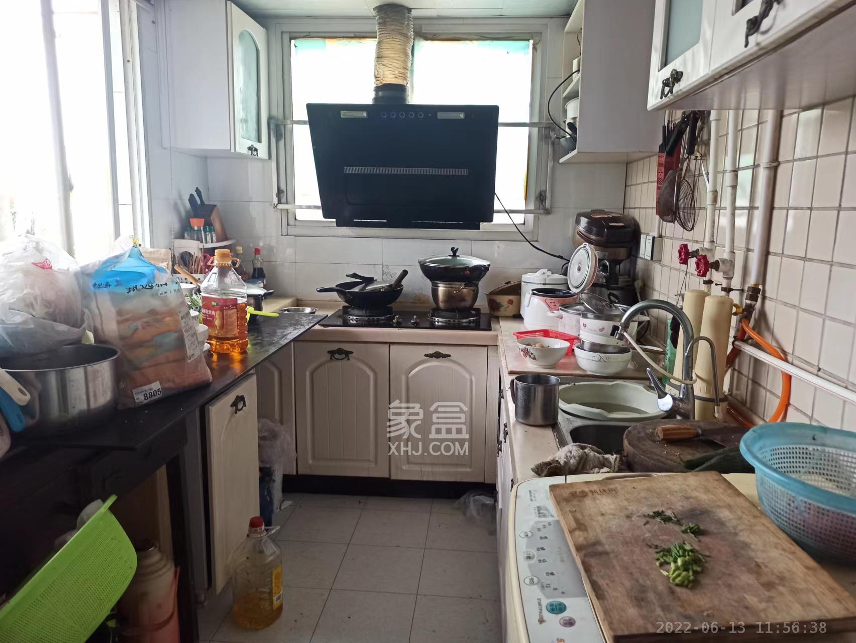 云峰小区  1室1厅1卫   750.00元/月室内图
