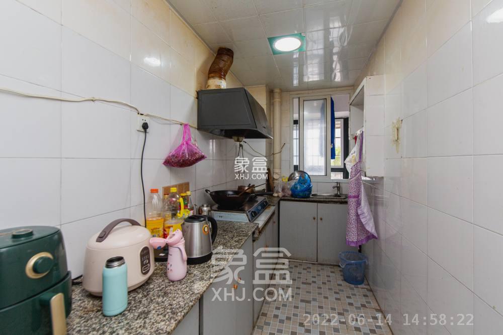 长房凤凰佳园  2室1厅1卫    1600.0元/月室内图