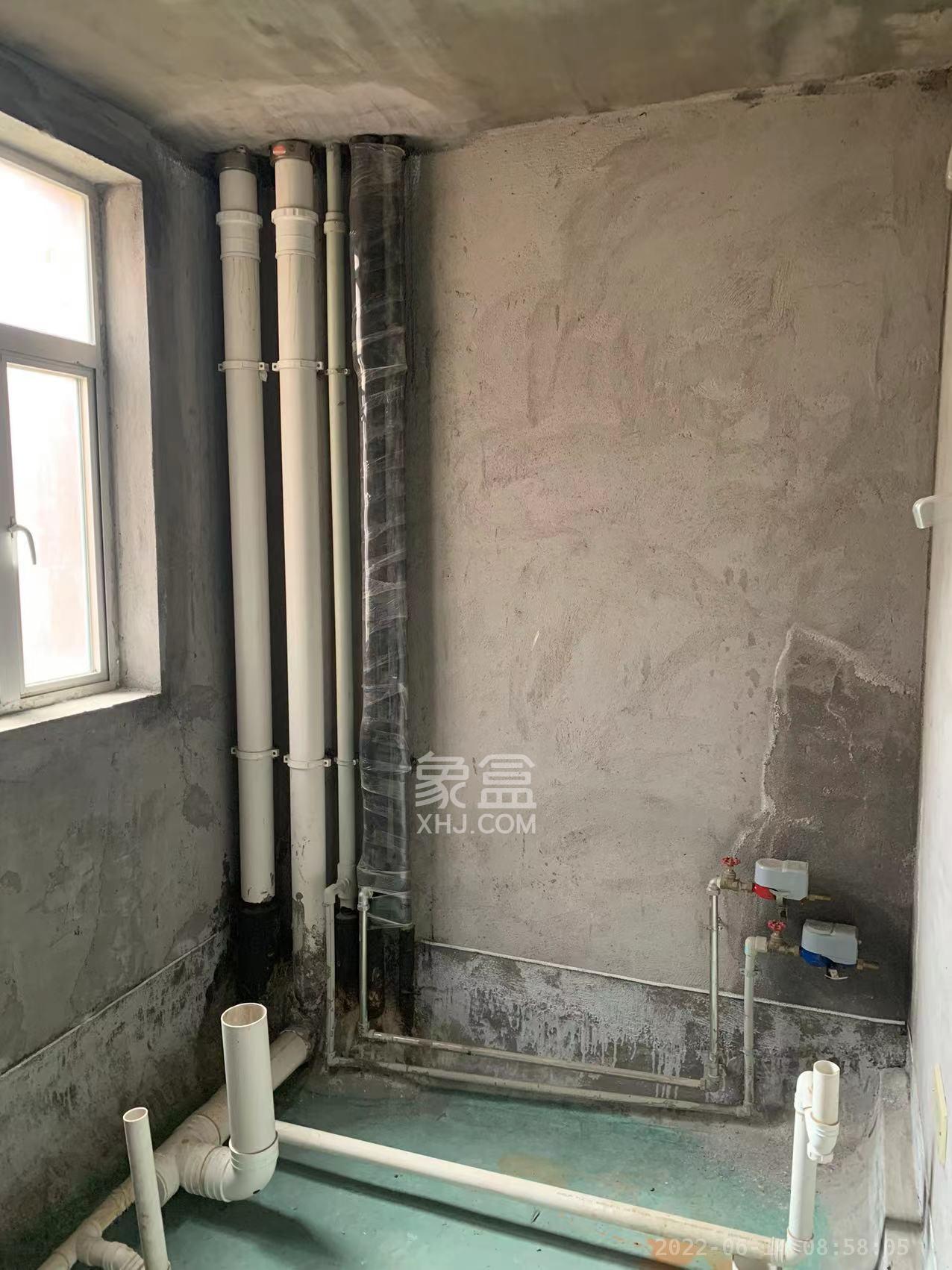 恒生碧水龙庭  3室2厅2卫   1500.00元/月室内图