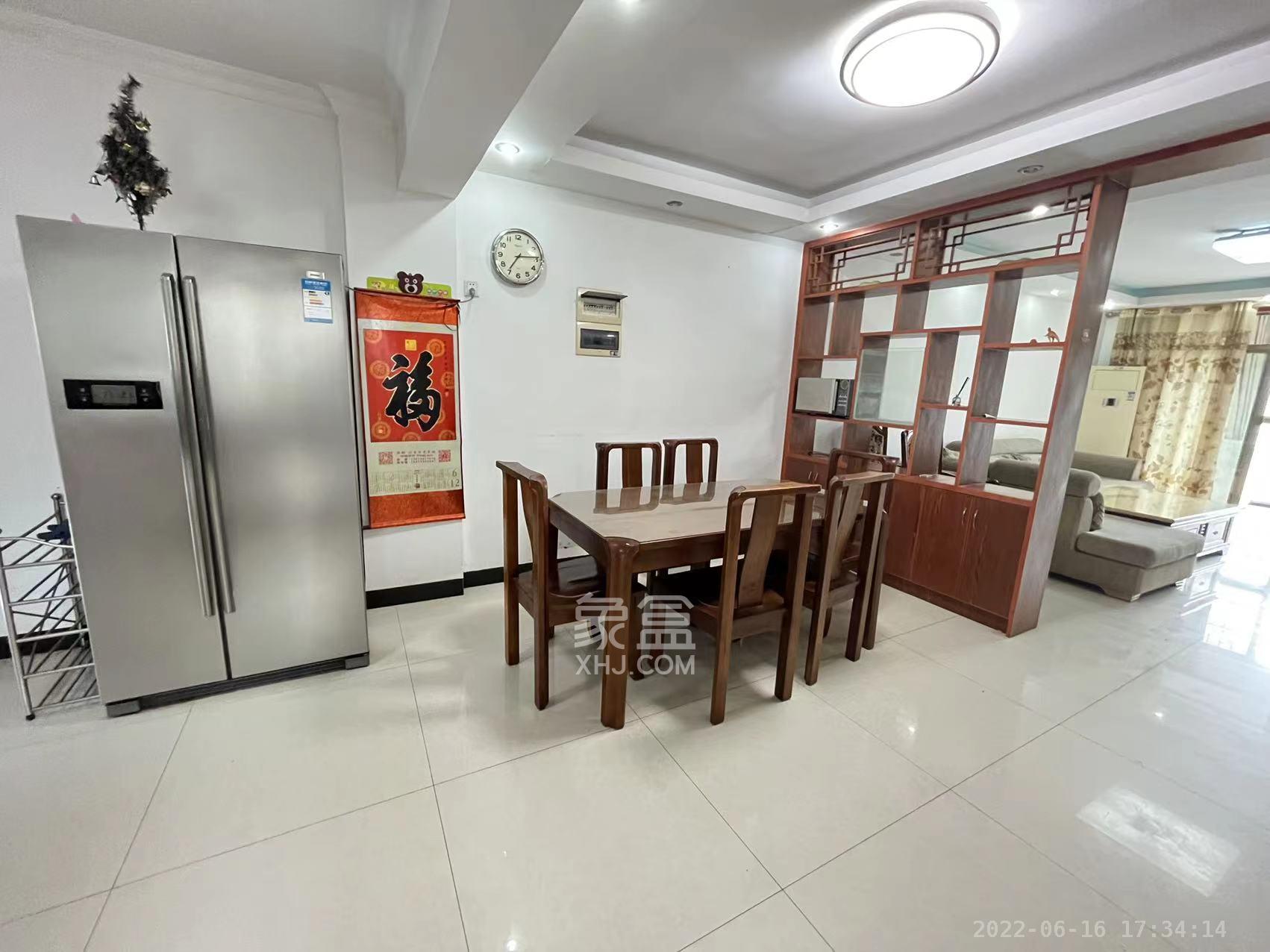 南郡明珠 3室2厅2卫 1800.0元/月 南郡明珠 3室2厅2卫 1800.0元/月室内图