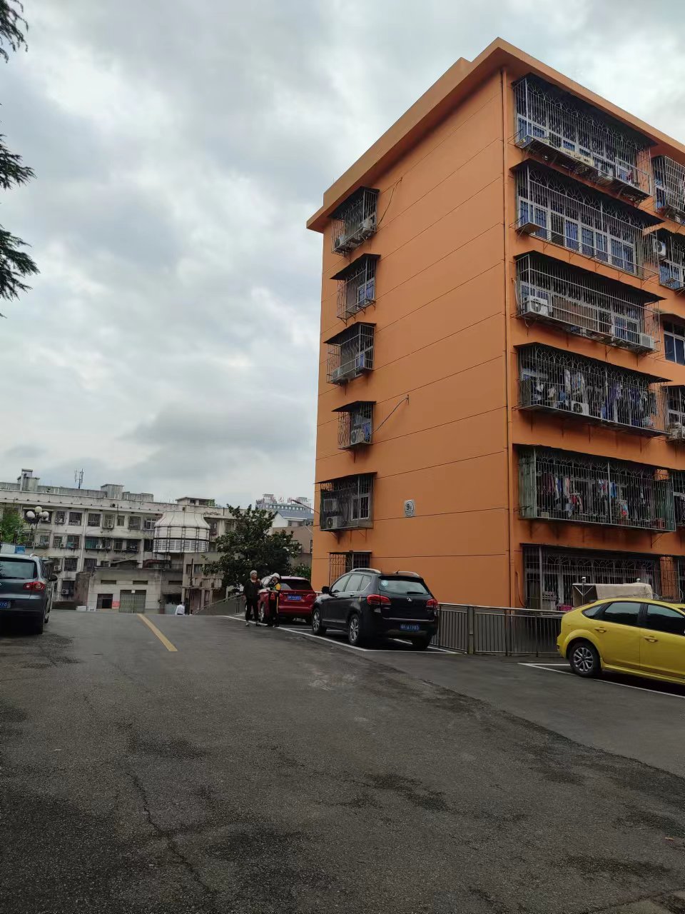 娄底宾馆家属楼  3室2厅1卫   1400.00元/月小区图