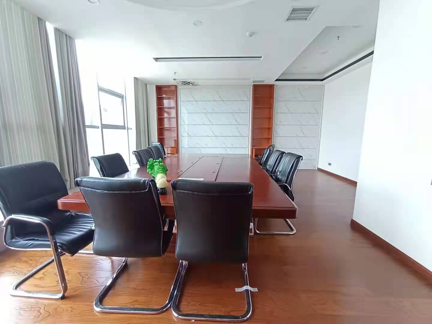 美的财智中心  7室2厅1卫   37500.00元/月室内图