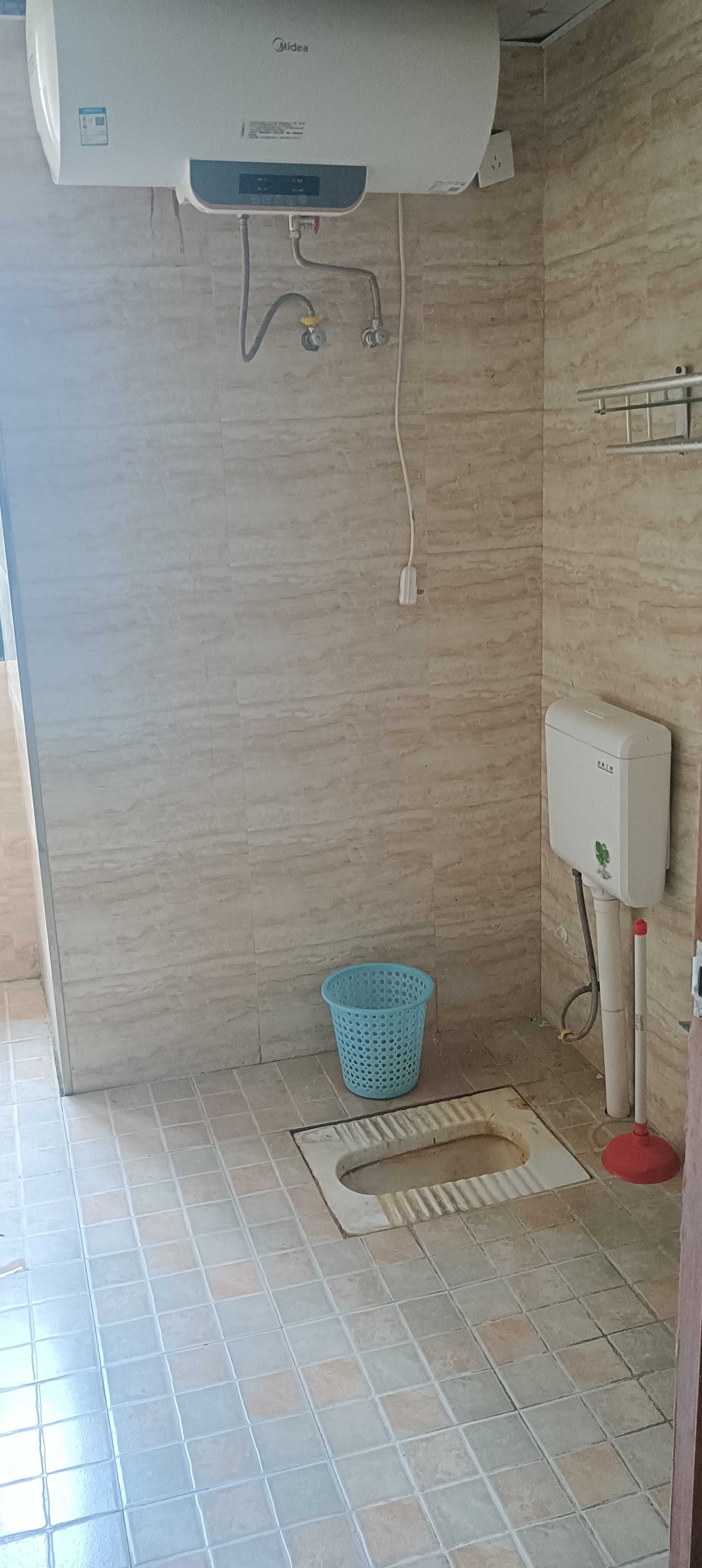 中天会展城B区  3室2厅2卫   3200.00元/月室内图