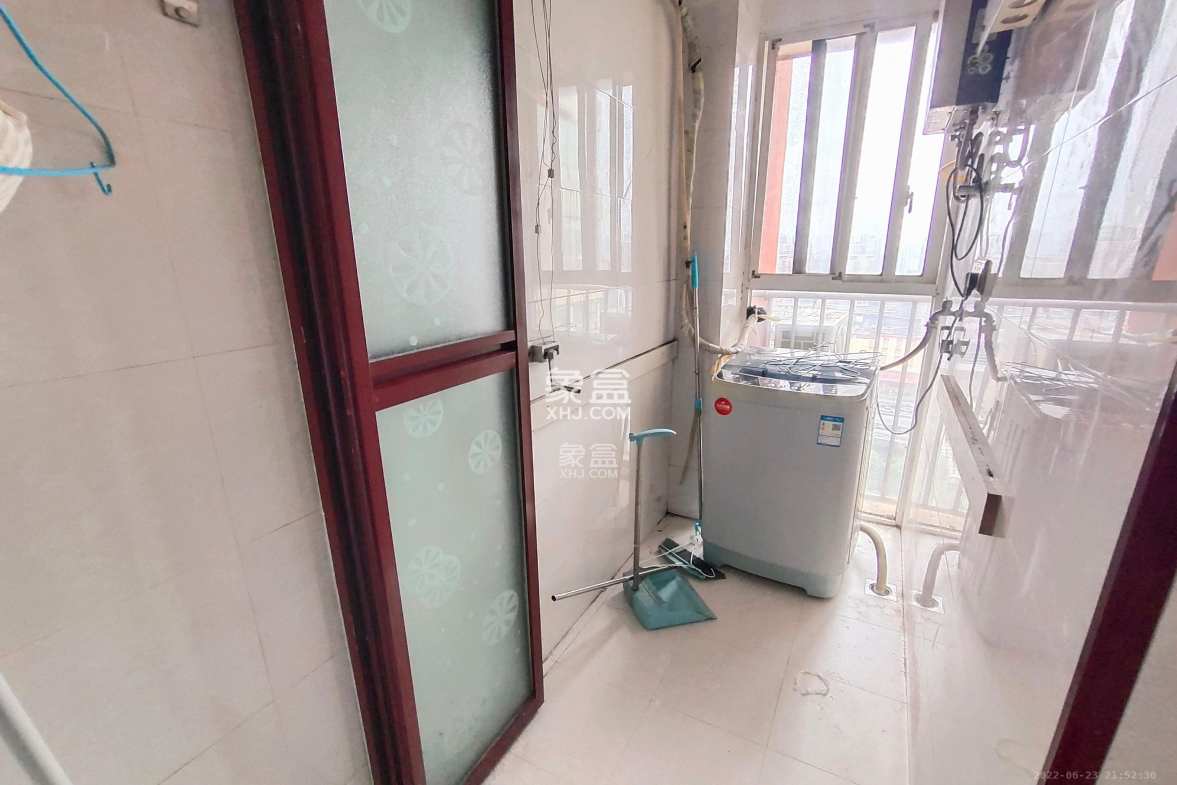 汇都公寓  2室1厅1卫    1800.0元/月 汇都公寓  2室1厅1卫    1800.0元/月室内图