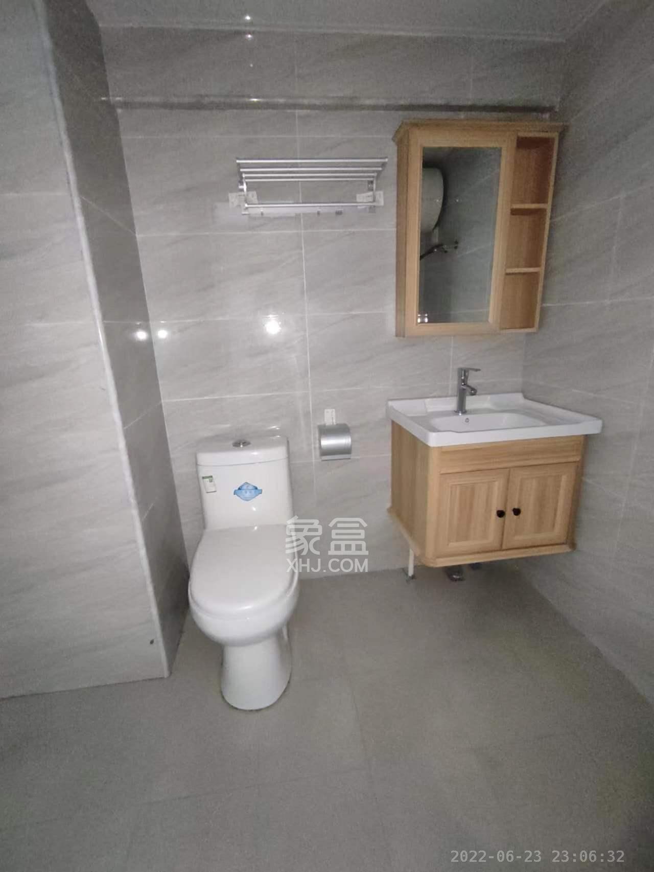 COCO蜜城  1室1厅1卫    1500.0元/月室内图