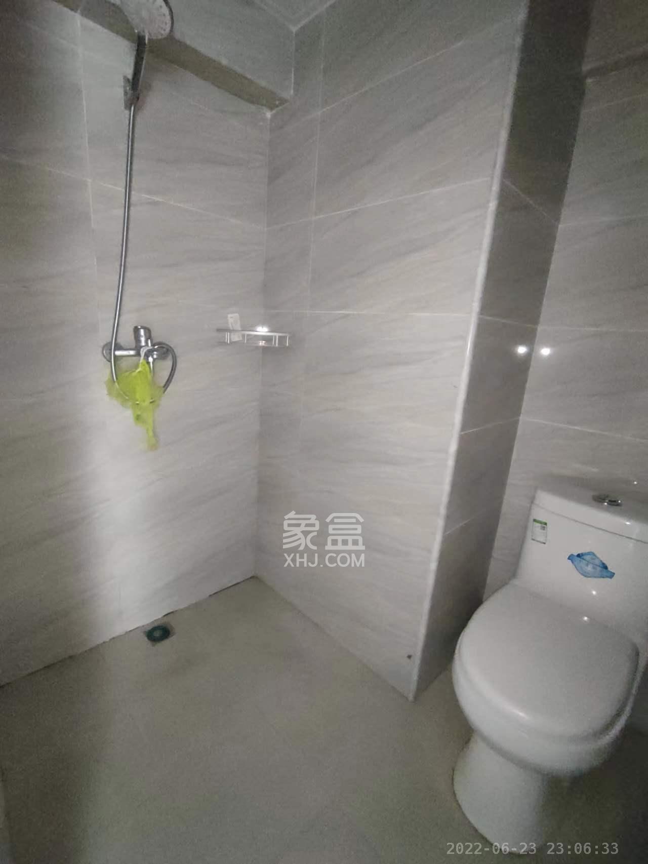 COCO蜜城  1室1厅1卫    1500.0元/月 COCO蜜城  1室1厅1卫    1500.0元/月室内图