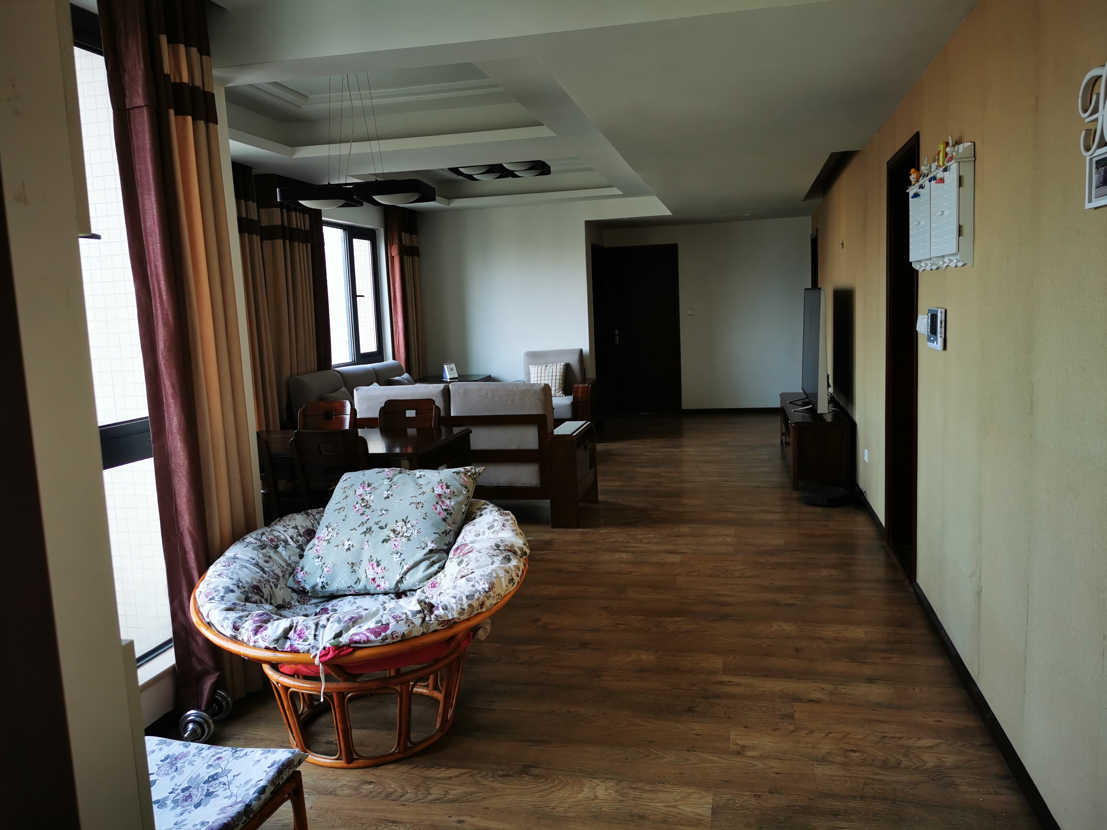 中天会展城B区  3室2厅1卫   3800.00元/月室内图