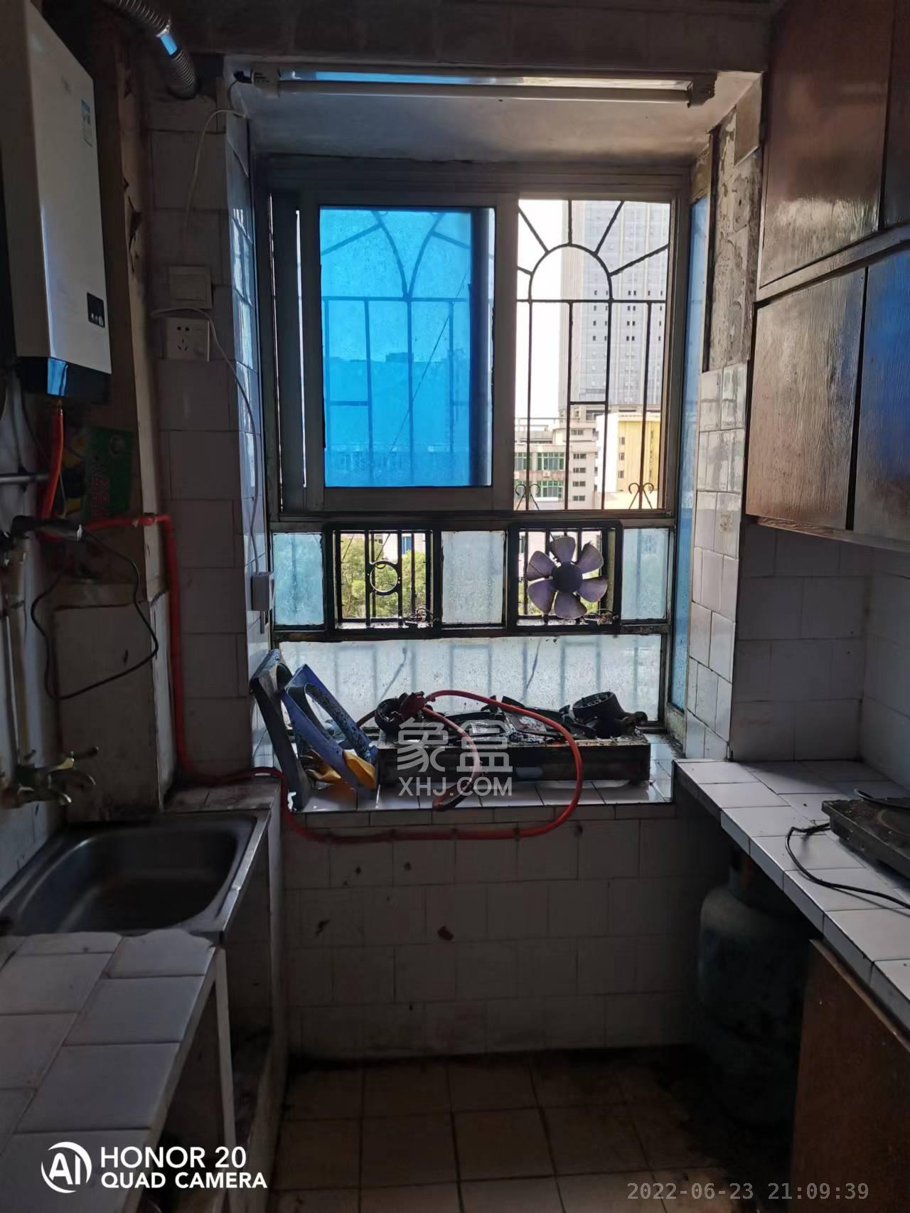 向韶村  2室1厅1卫    1500.0元/月室内图