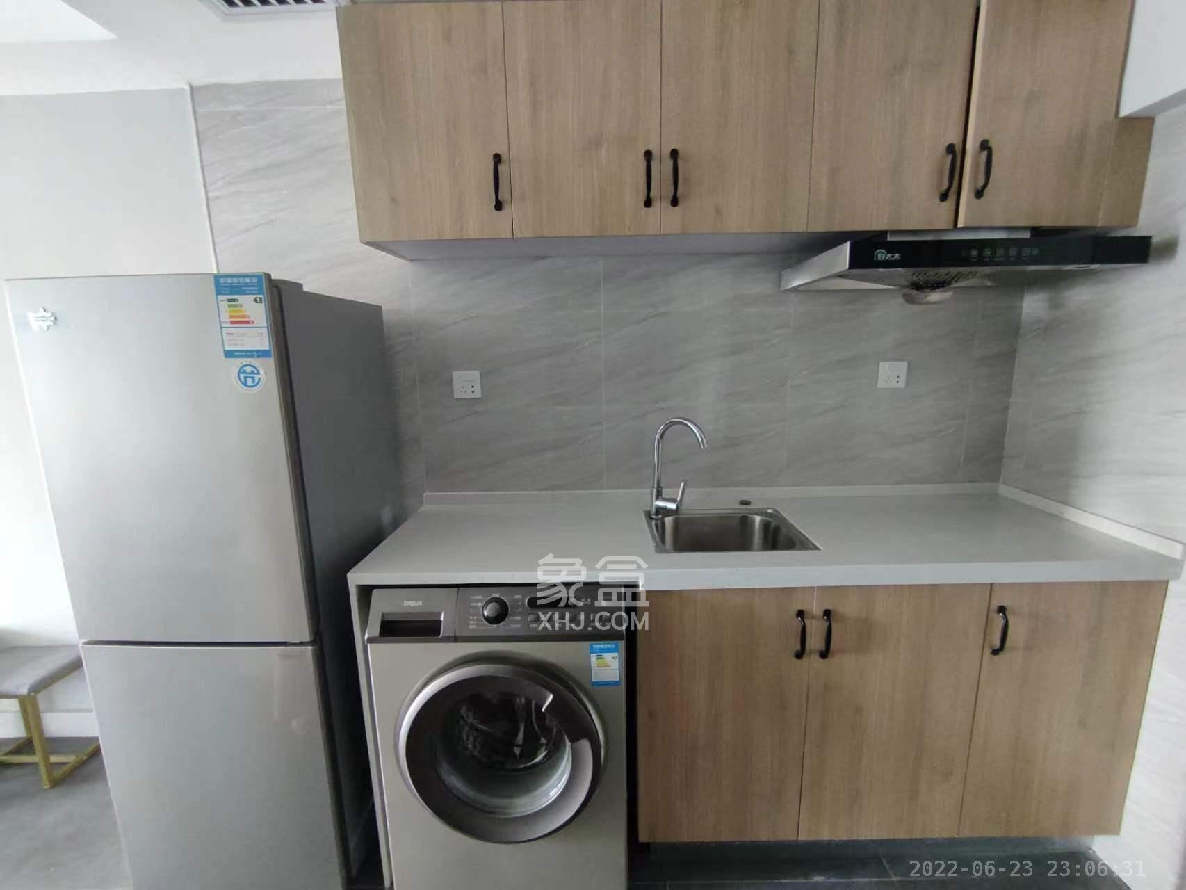 COCO蜜城  1室1厅1卫    1500.0元/月 COCO蜜城  1室1厅1卫    1500.0元/月室内图