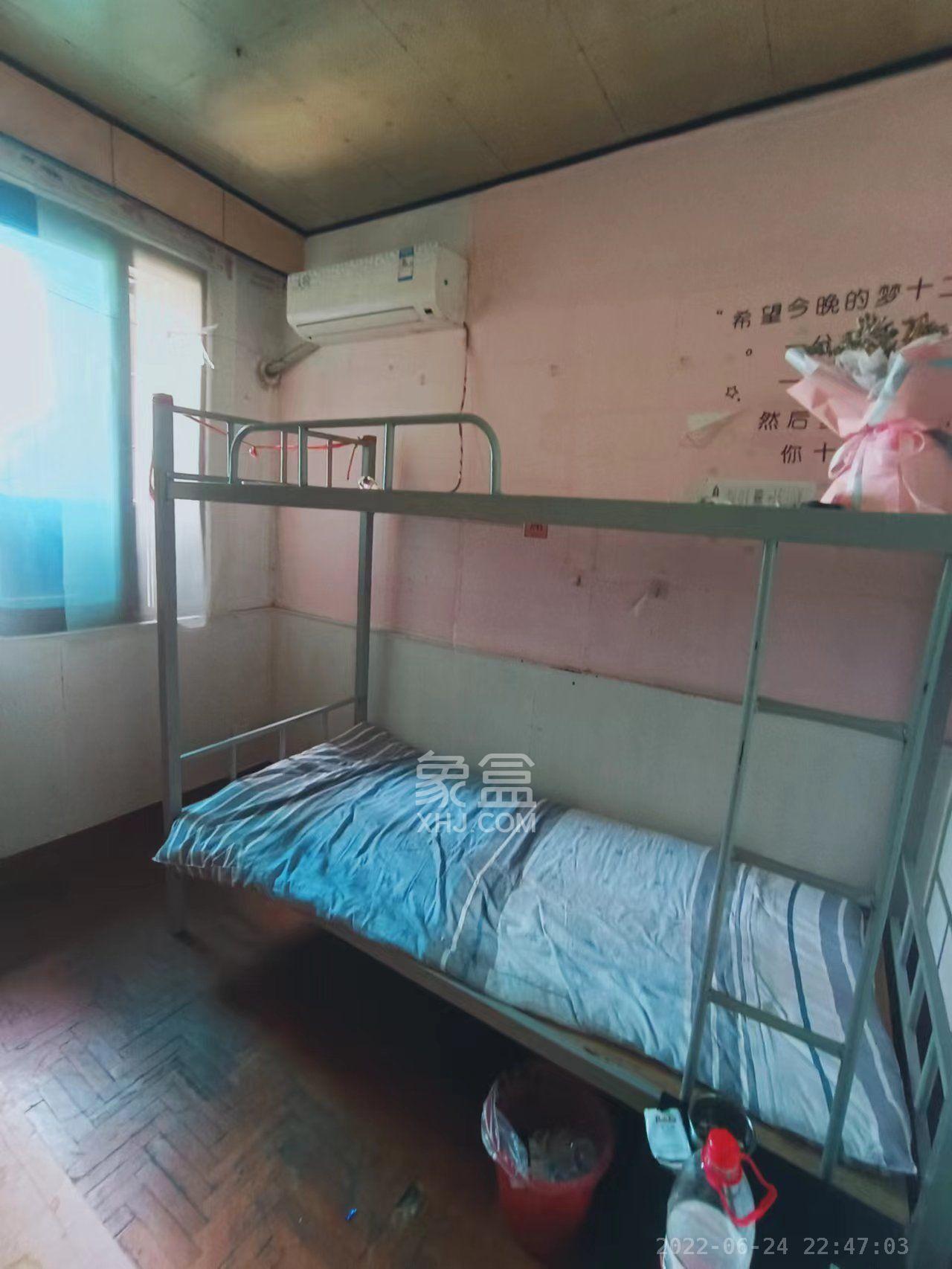 向韶村 3室1厅1卫 1500.0元/月 向韶村 3室1厅1卫 1500.0元/月室内图