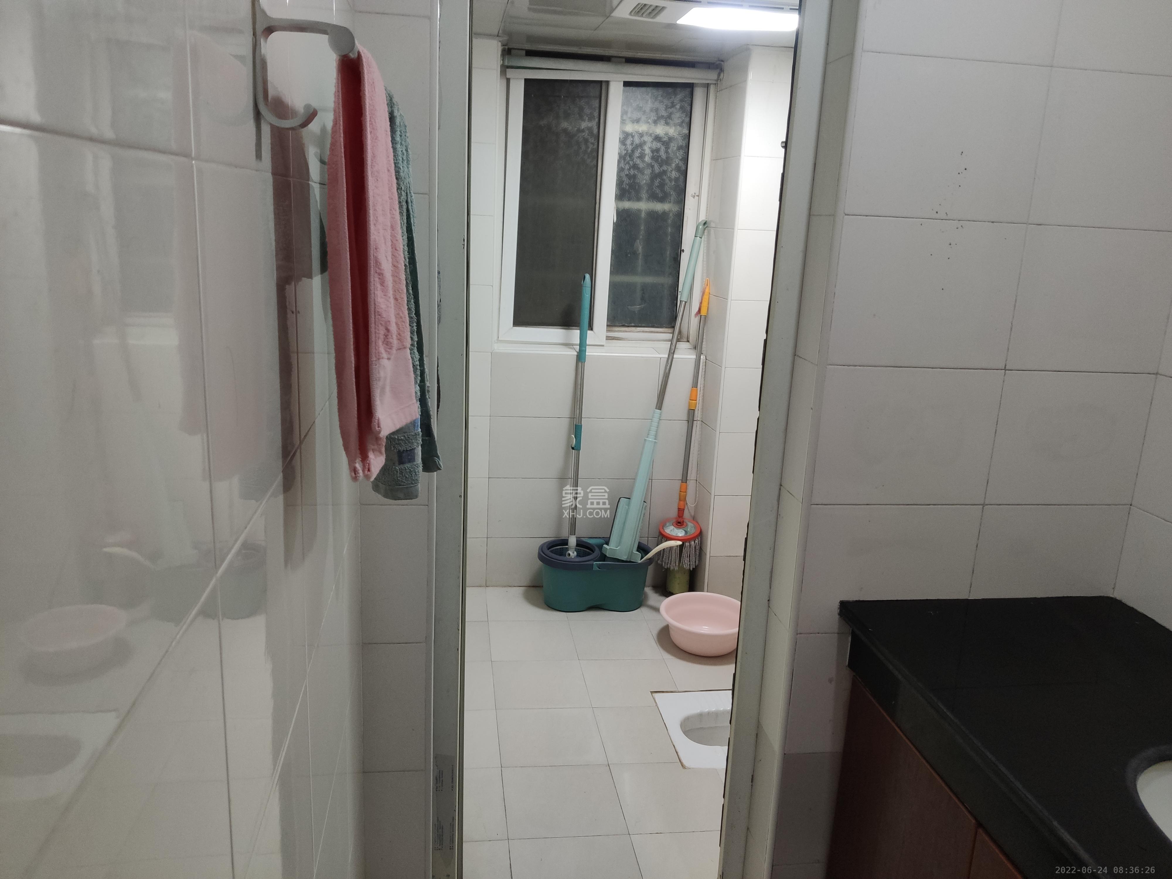 泰禹家园(彩云之翼家园一期、二期、三期) 3室2厅2卫 2200.0元/月 泰禹家园(彩云之翼家园一期、二期、三期) 3室2厅2卫 2200.0元/月室内图