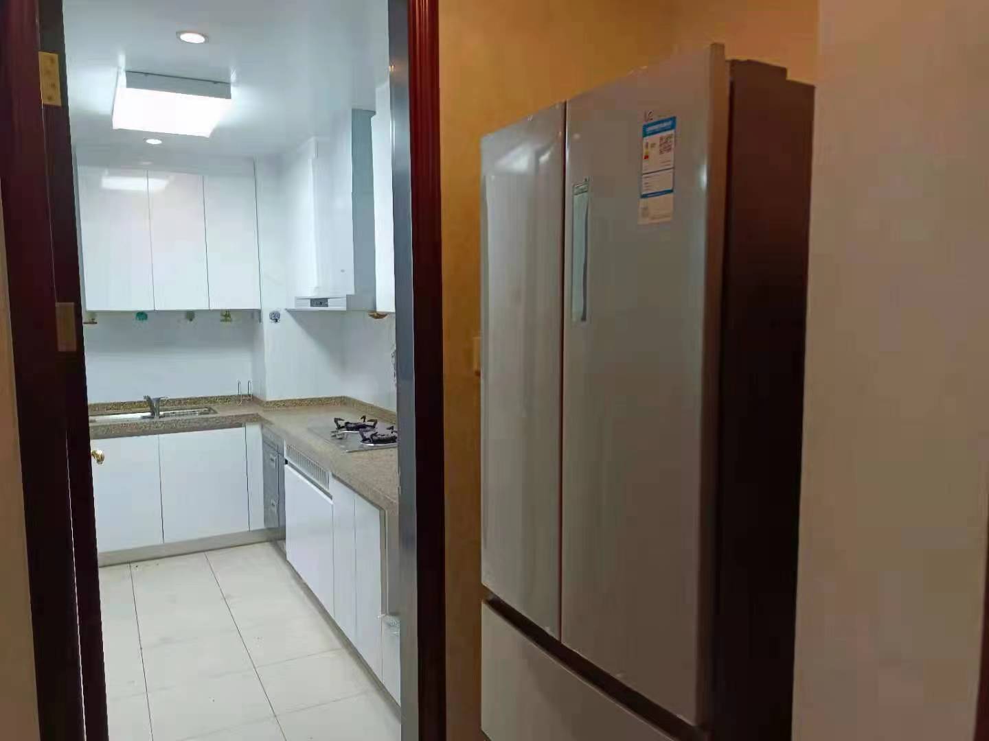 恒大南湖半岛  3室2厅1卫   2600.00元/月室内图