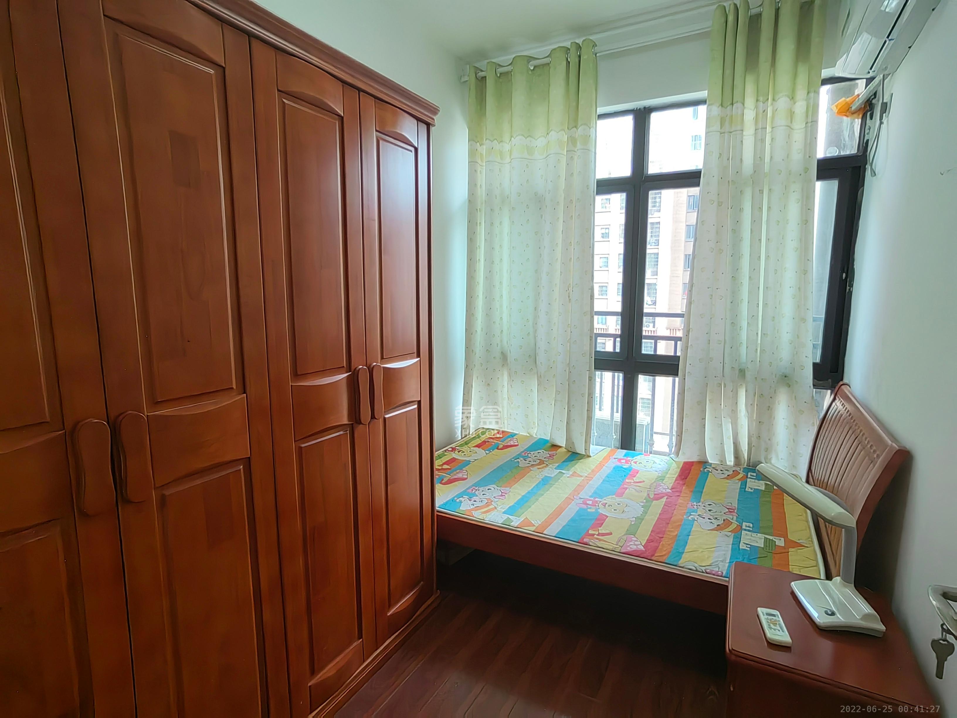 康桥长郡  2室1厅1卫    2300.0元/月 康桥长郡  2室1厅1卫    2300.0元/月室内图