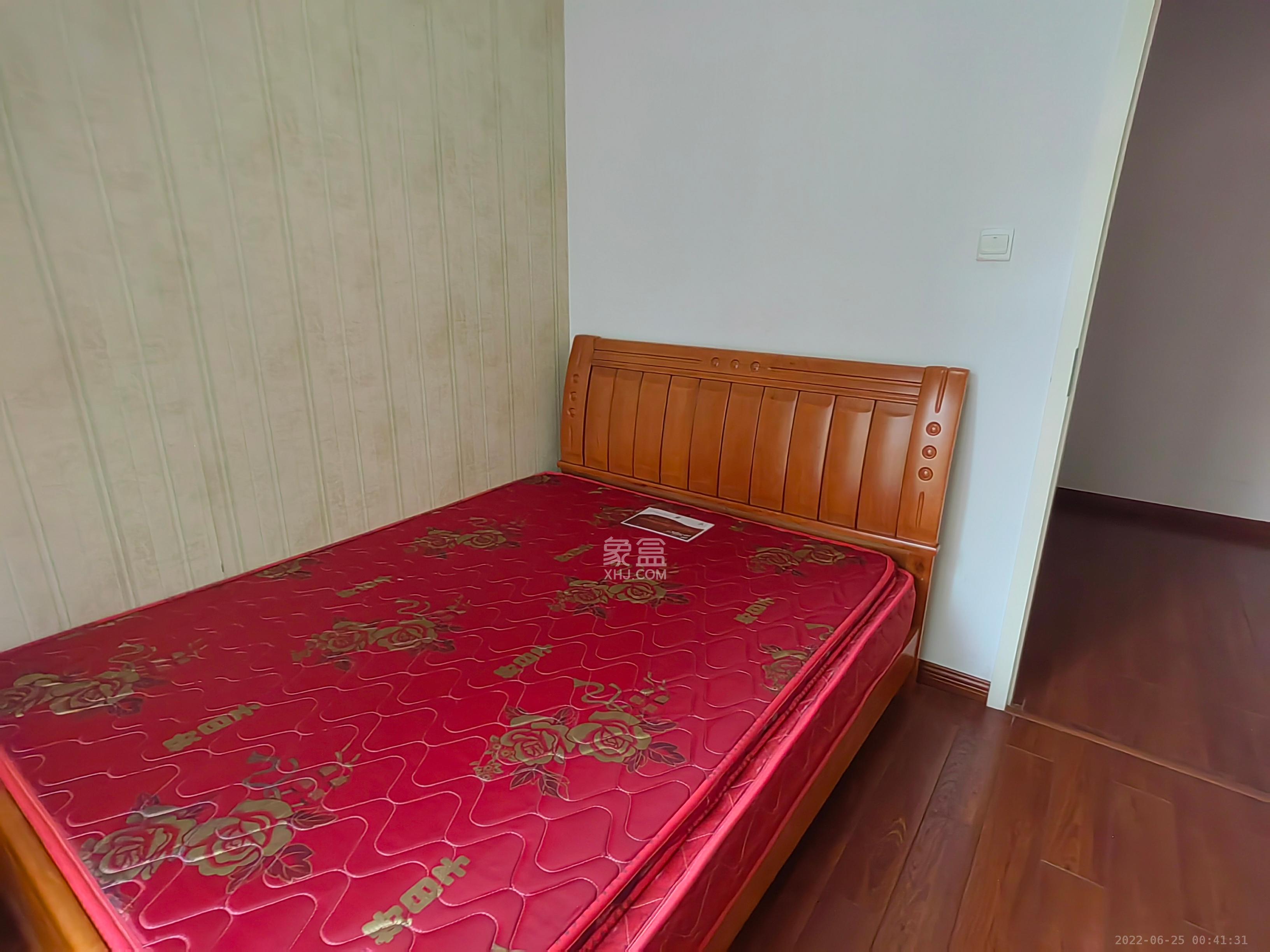 康桥长郡  2室1厅1卫    2300.0元/月 康桥长郡  2室1厅1卫    2300.0元/月室内图