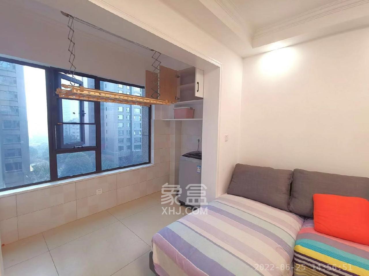 地质家园一、二期（地泰人民公馆）  2室2厅1卫    3500.0元/月室内图