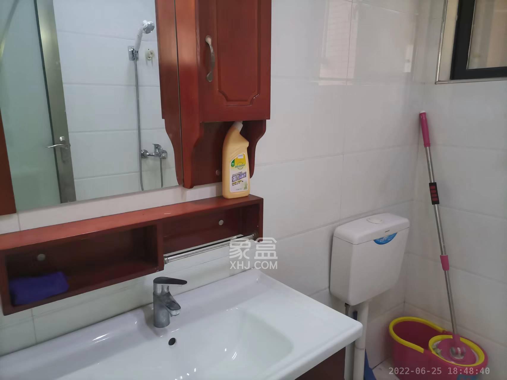 深业睿城 3室2厅1卫 2000.0元/月 深业睿城 3室2厅1卫 2000.0元/月室内图