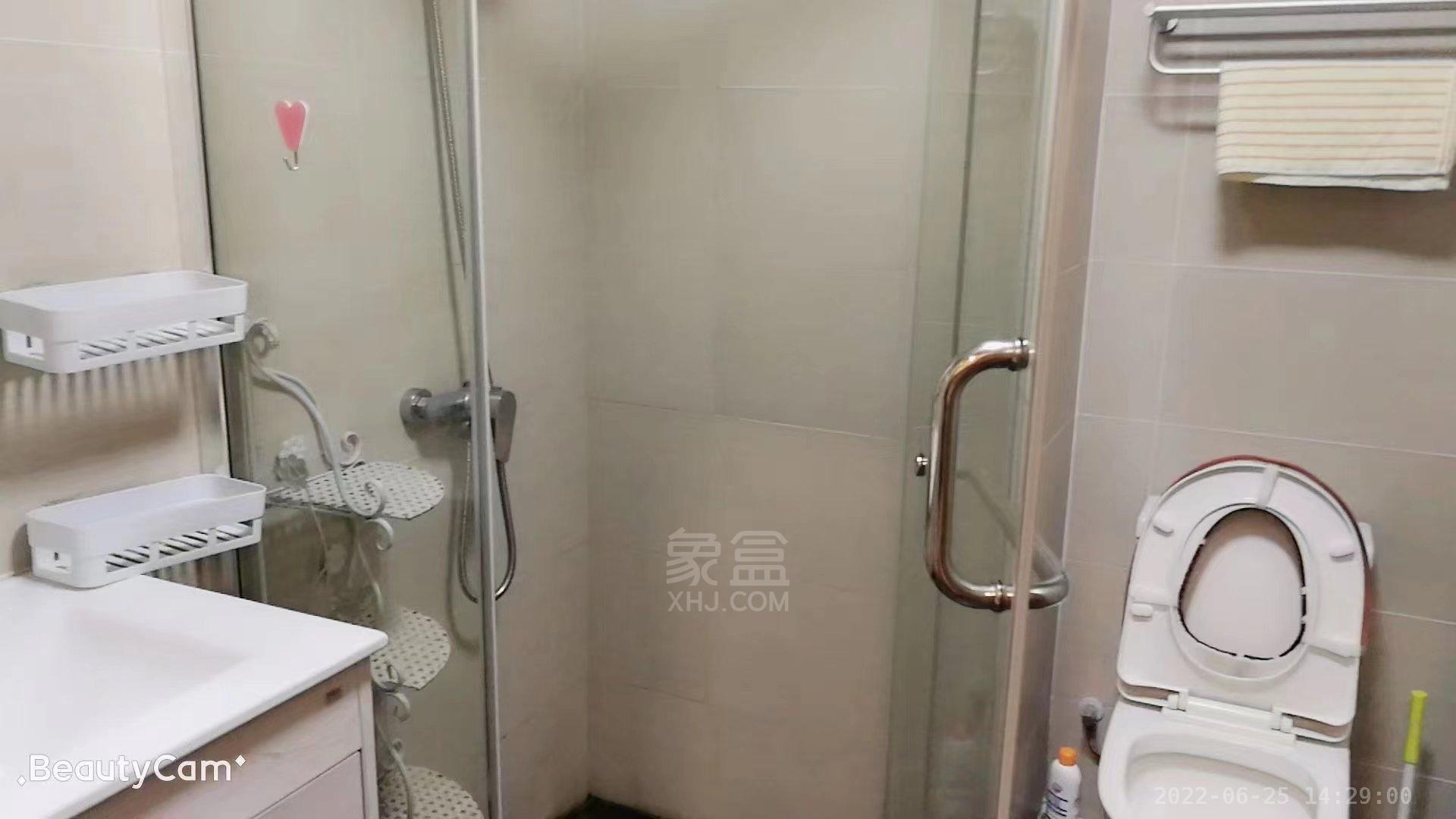 中泰财富湘江  1室1厅1卫   1700.00元/月室内图