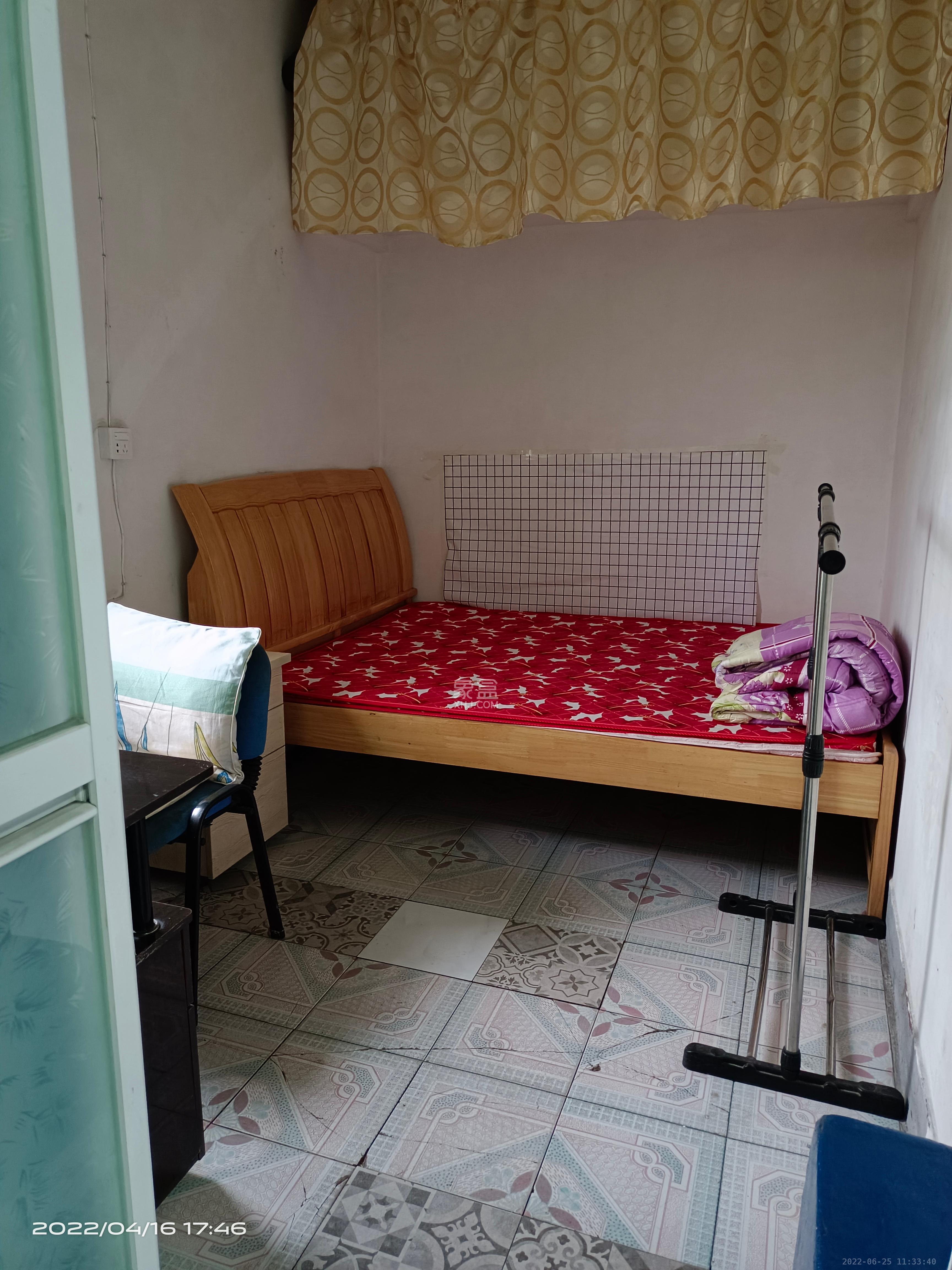 曾家湾小区  2室1厅1卫    1300.0元/月室内图