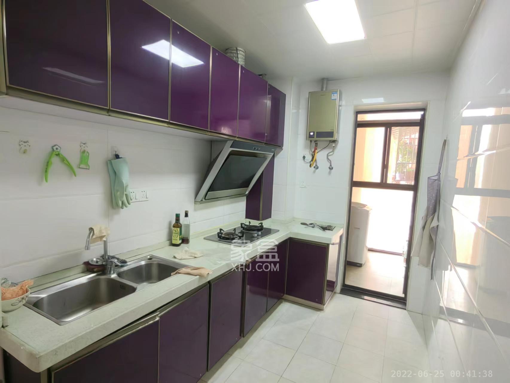 康桥长郡  2室1厅1卫    2300.0元/月 康桥长郡  2室1厅1卫    2300.0元/月室内图