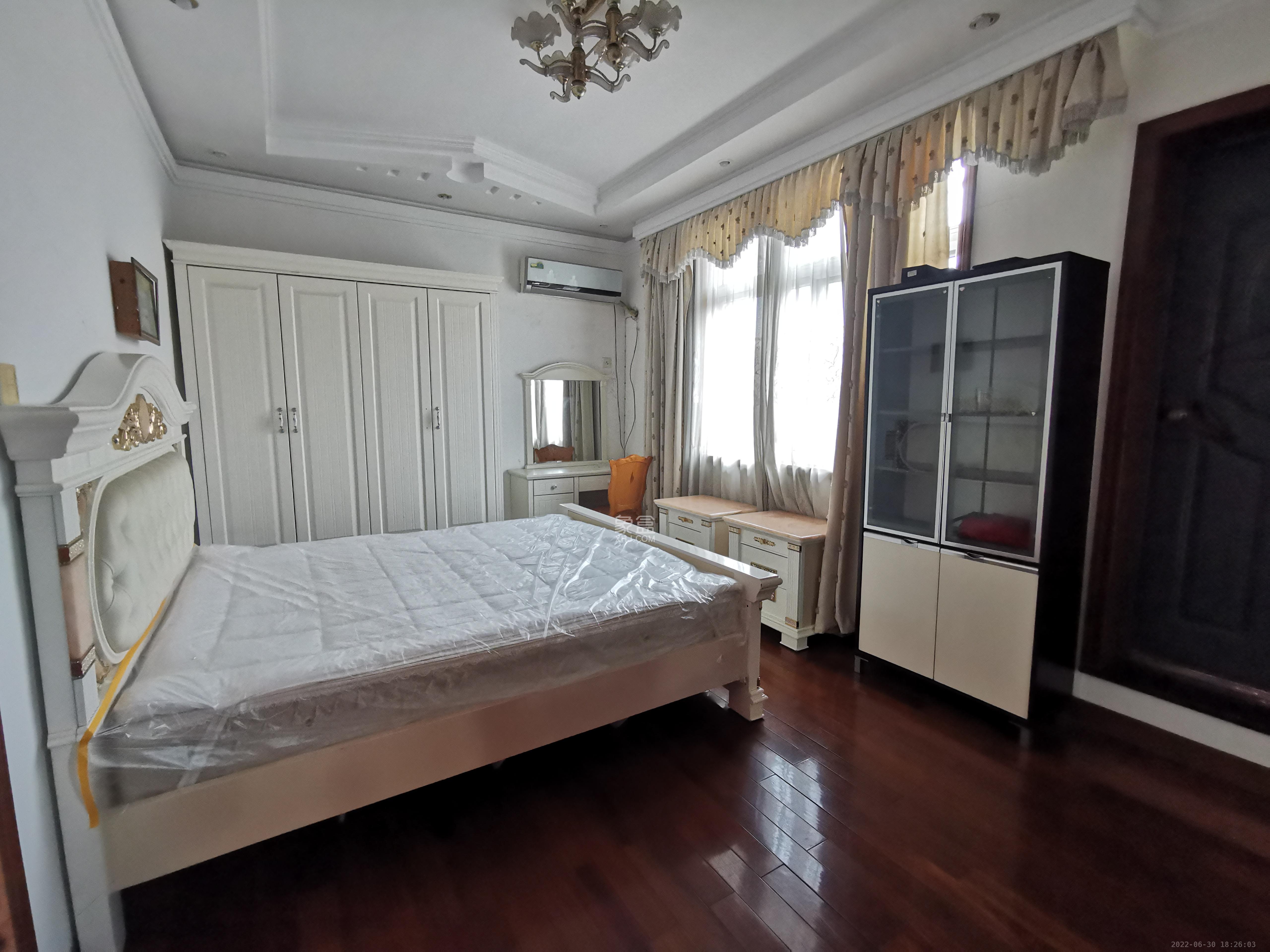 众鑫建材市场（长沙县星沙镇皮具市场）  4室2厅3卫   3000.00元/月室内图