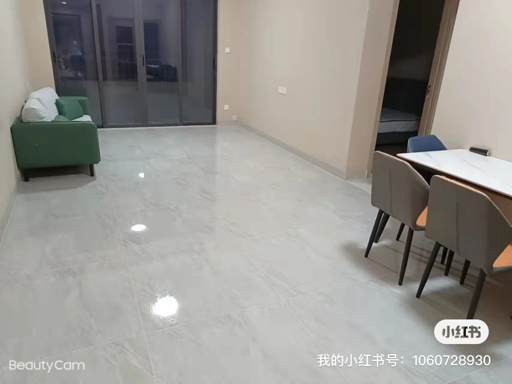 美的梧桐庄园  3室2厅2卫   1800.00元/月室内图