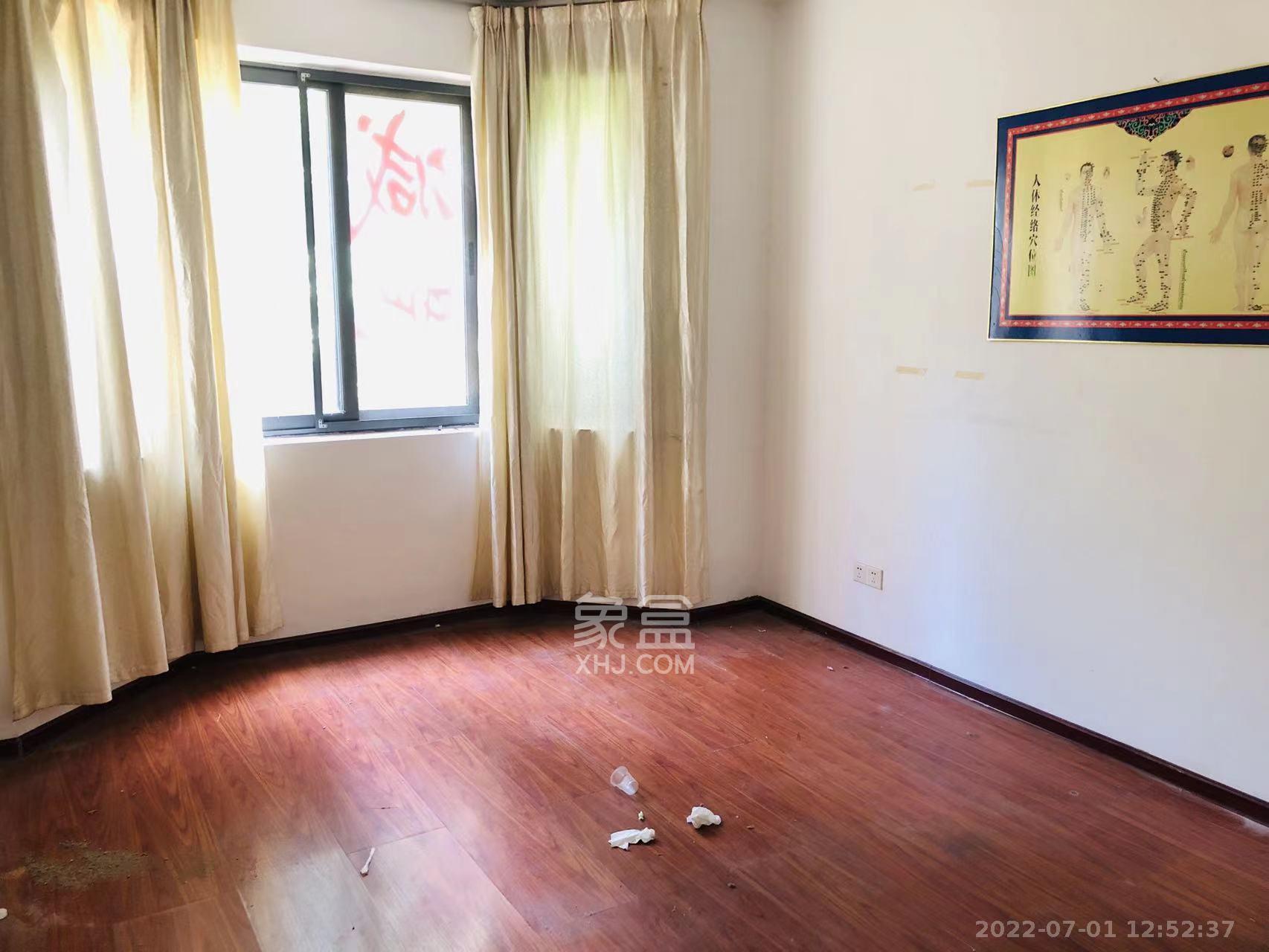 上海城小区  4室2厅2卫   3500.00元/月室内图1