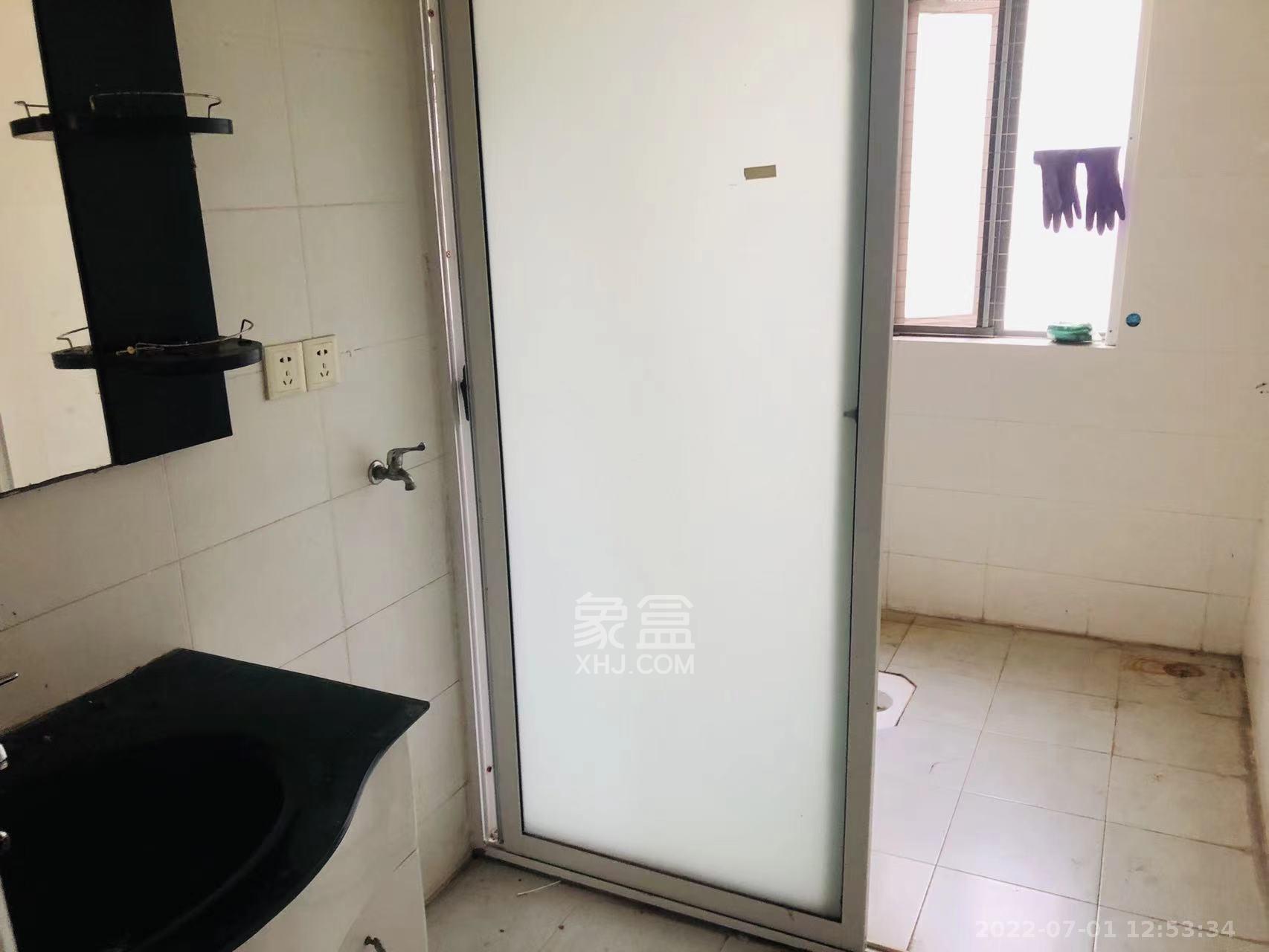 上海城小区  4室2厅2卫   3500.00元/月室内图