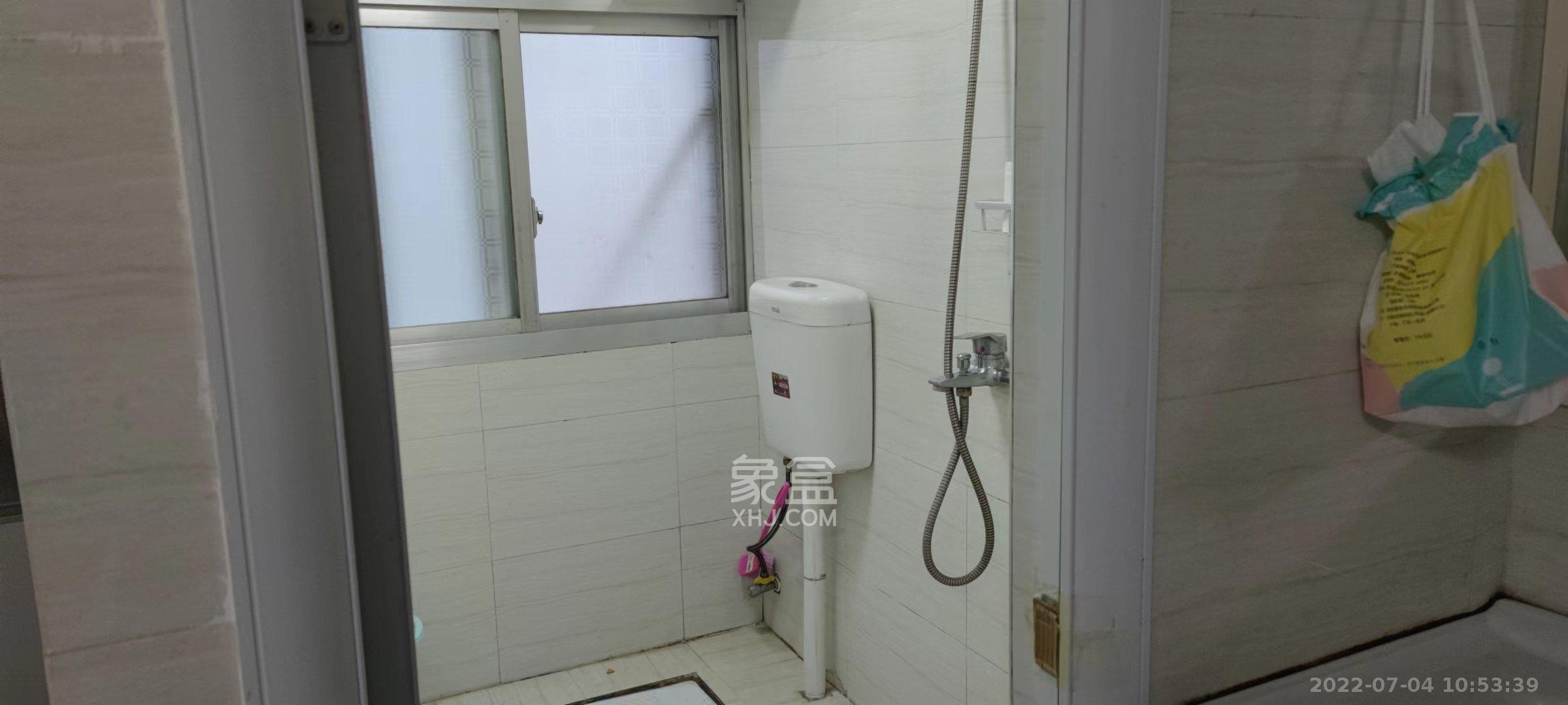 三泰街新富城 1室1厅1卫 1600.0元/月 三泰街新富城 1室1厅1卫 1600.0元/月小区图