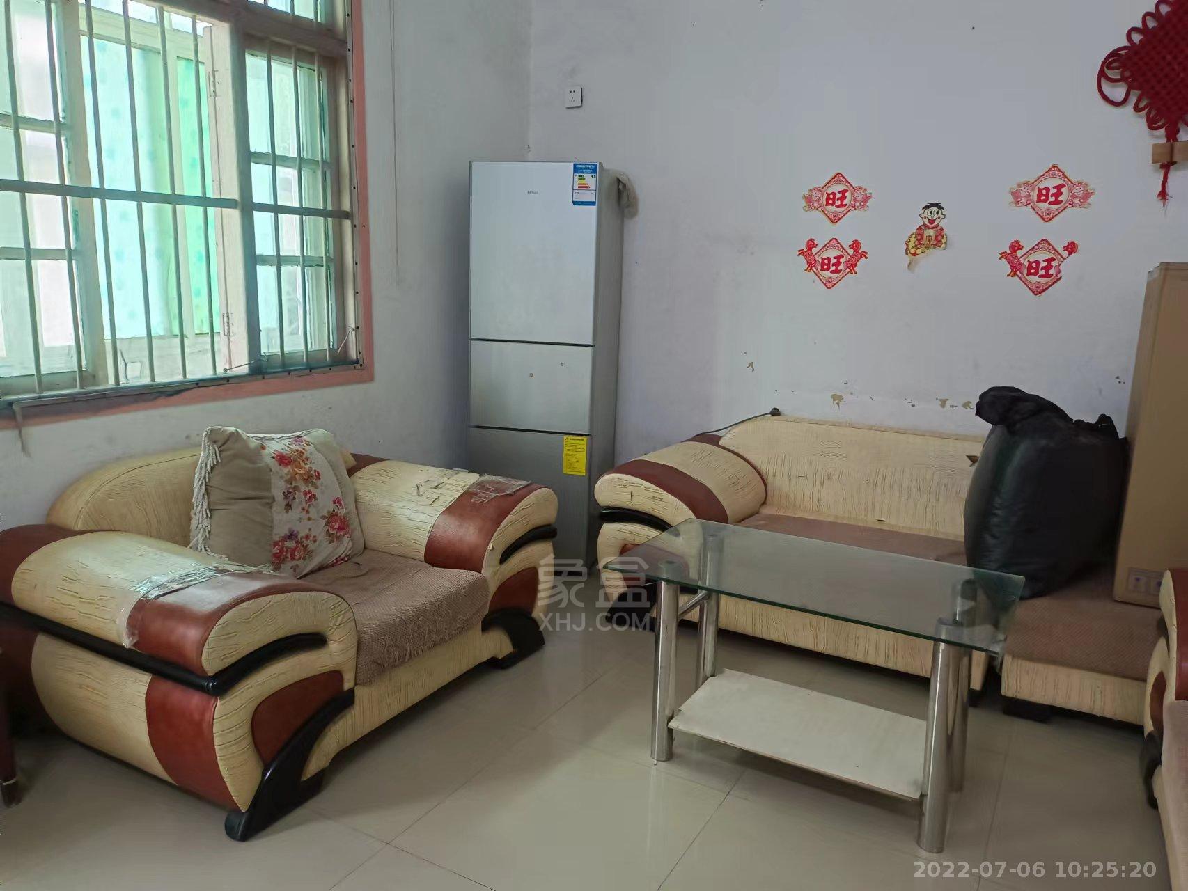 李家冲一村(杉木塘火电小区) 2室2厅1卫 750.00元/月 李家冲一村(杉木塘火电小区) 2室2厅1卫 750.00元/月室内图