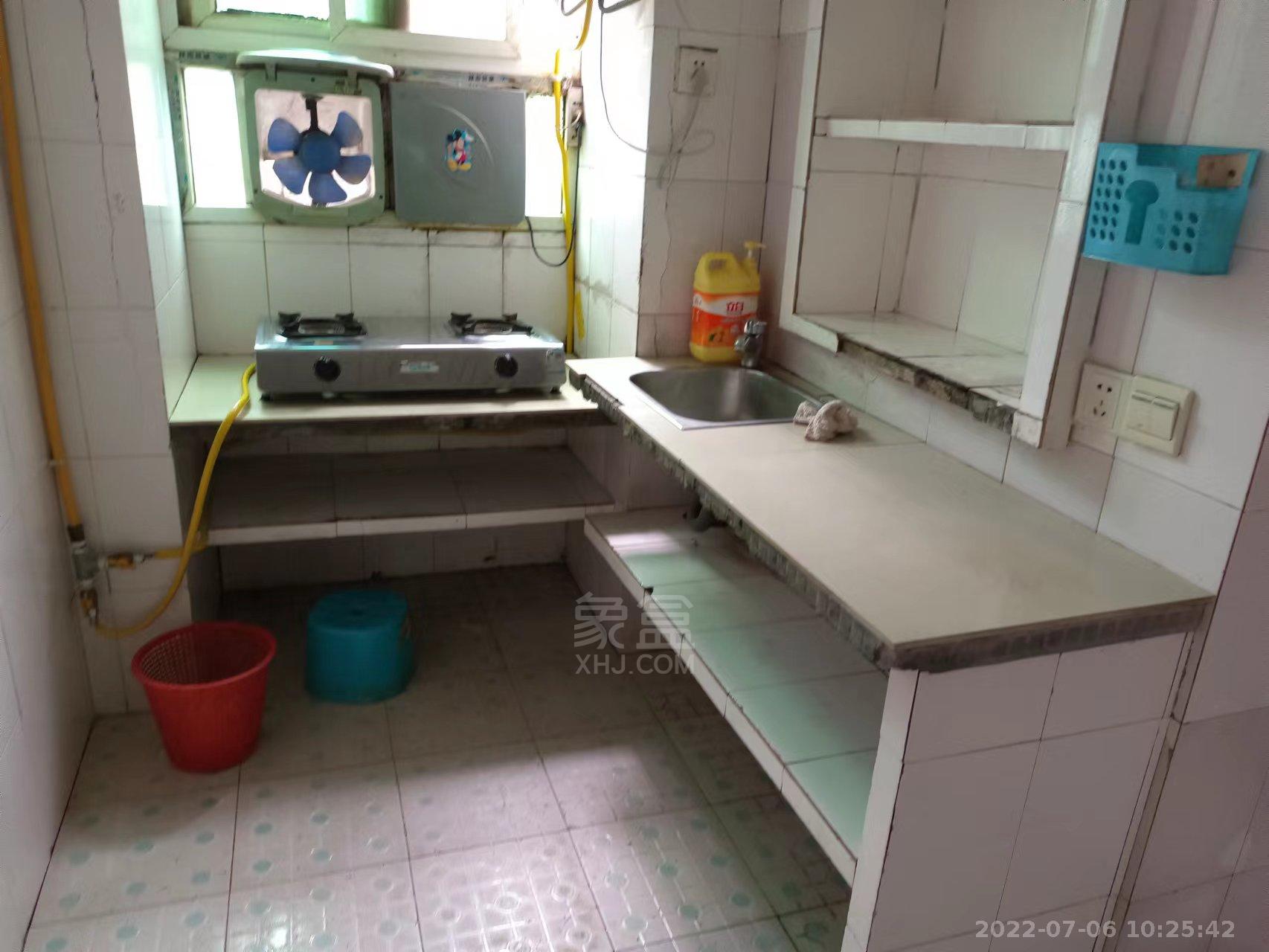 李家冲一村(杉木塘火电小区) 2室2厅1卫 750.00元/月 李家冲一村(杉木塘火电小区) 2室2厅1卫 750.00元/月室内图