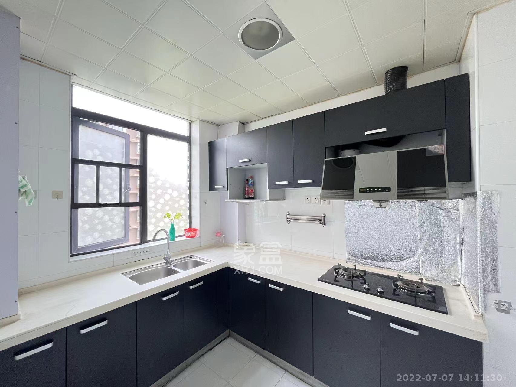 和卉家园 3室2厅2卫 4500.0元/月 和卉家园 3室2厅2卫 4500.0元/月室内图