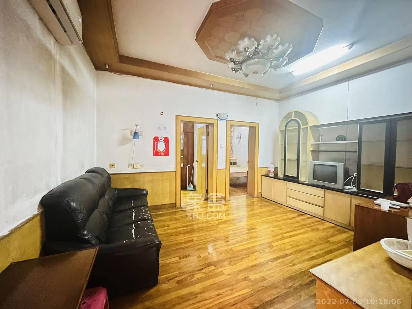 便河边人大宿舍(长沙市人大常委会家属区) 3室1厅1卫 2300.0元/月 便河边人大宿舍(长沙市人大常委会家属区) 3室1厅1卫 2300.0元/月室内图