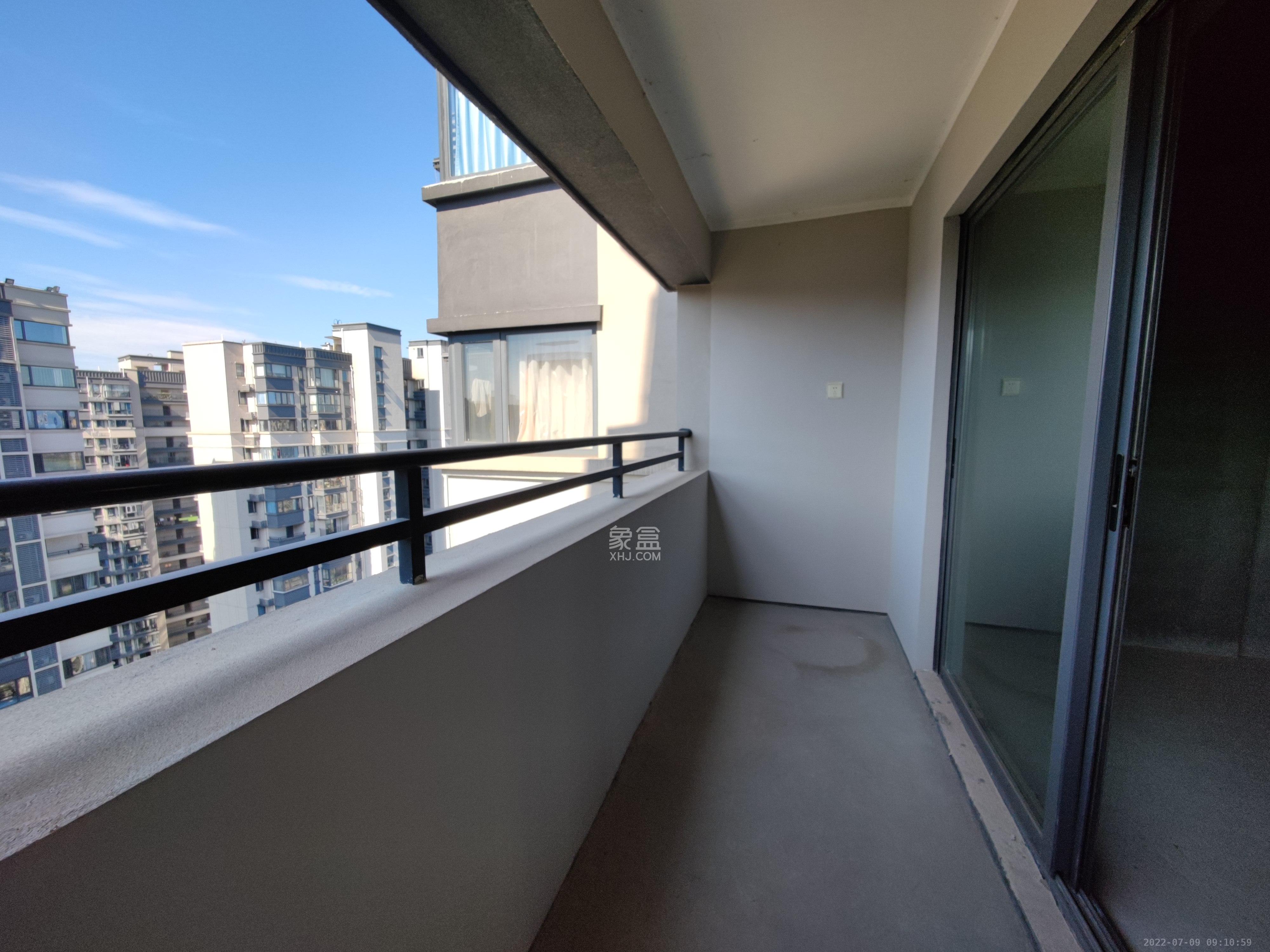 中建悦和城  4室2厅2卫   1200.00元/月室内图