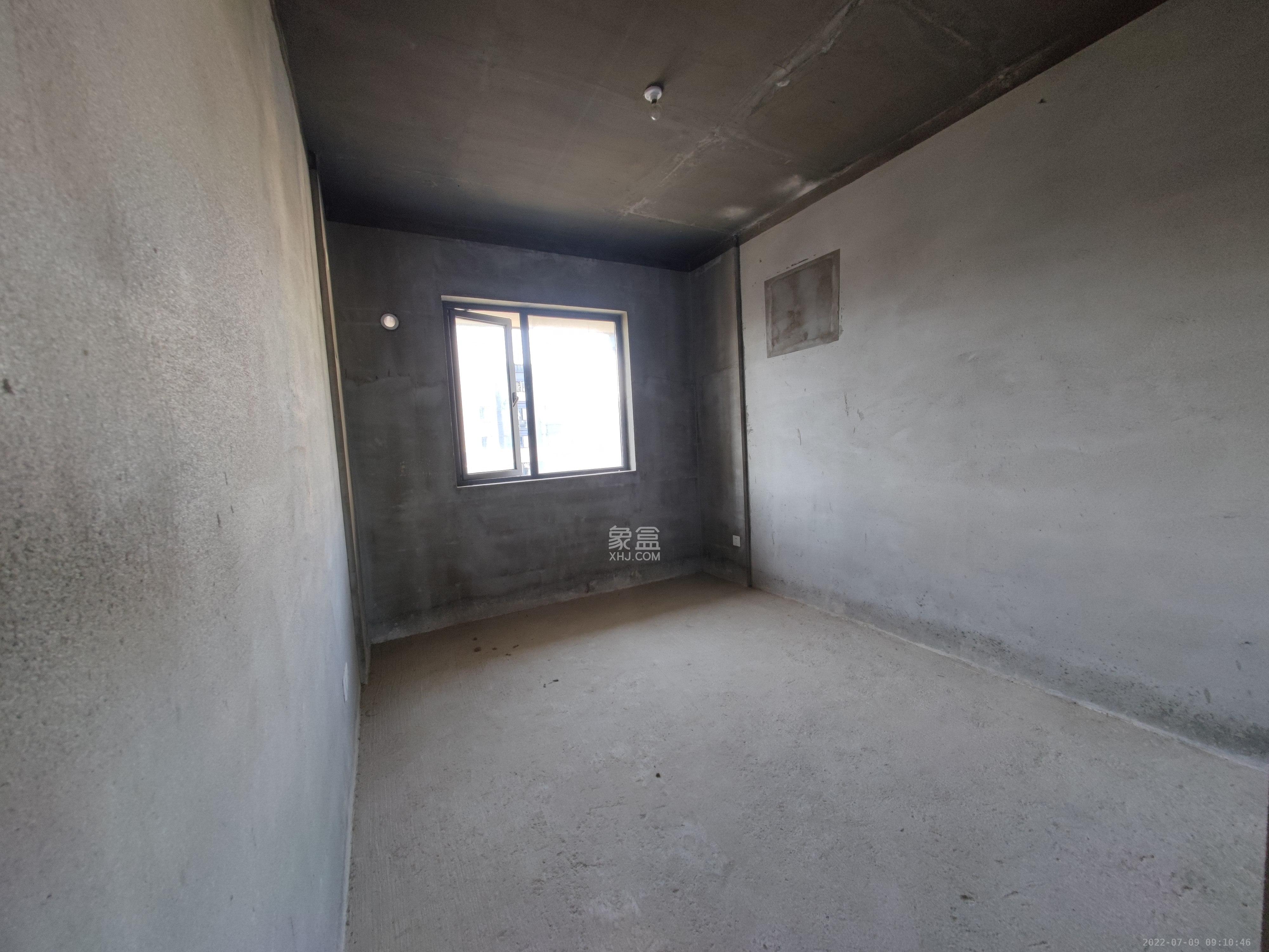 中建悦和城  4室2厅2卫   1200.00元/月室内图