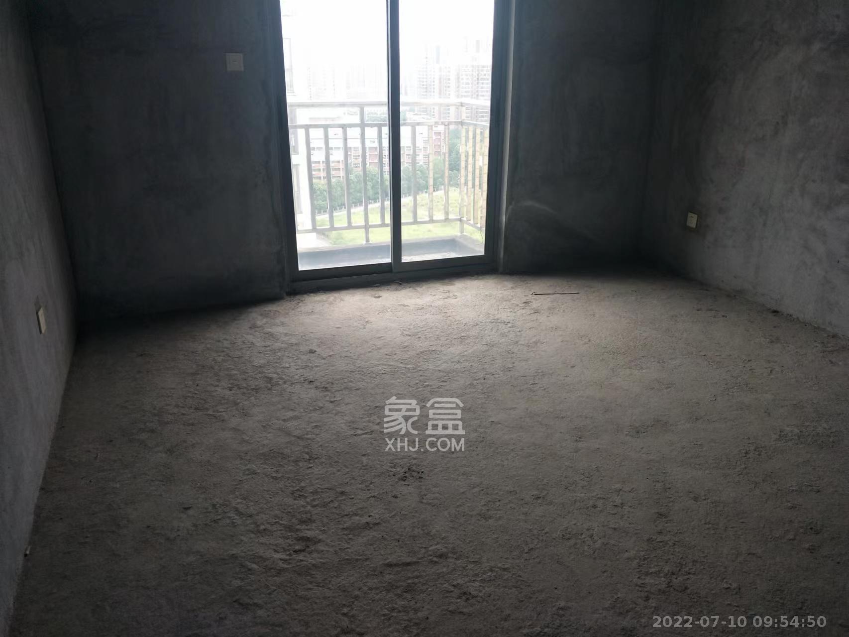 鑫远湘府逸园  4室2厅1卫   1800.00元/月室内图1