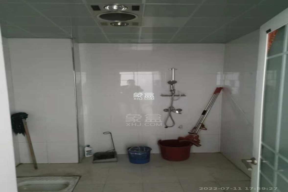 石宋路99号东程工业品市场 3室2厅1卫 1200.00元/月 石宋路99号东程工业品市场 3室2厅1卫 1200.00元/月室内图