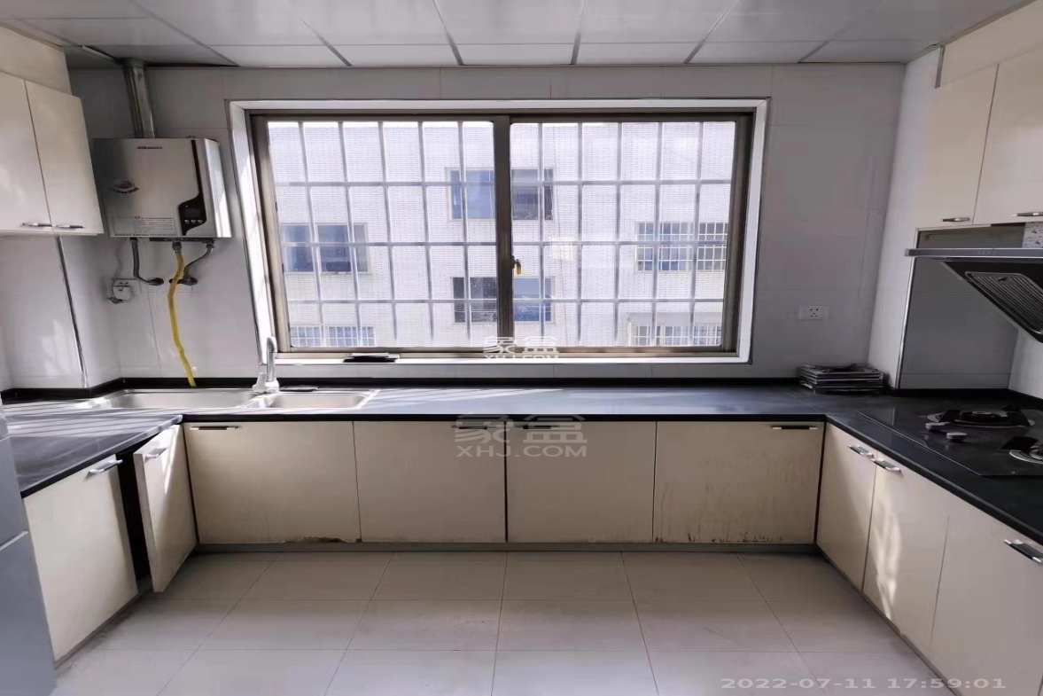 石宋路99号东程工业品市场 3室2厅1卫 1200.00元/月 石宋路99号东程工业品市场 3室2厅1卫 1200.00元/月室内图