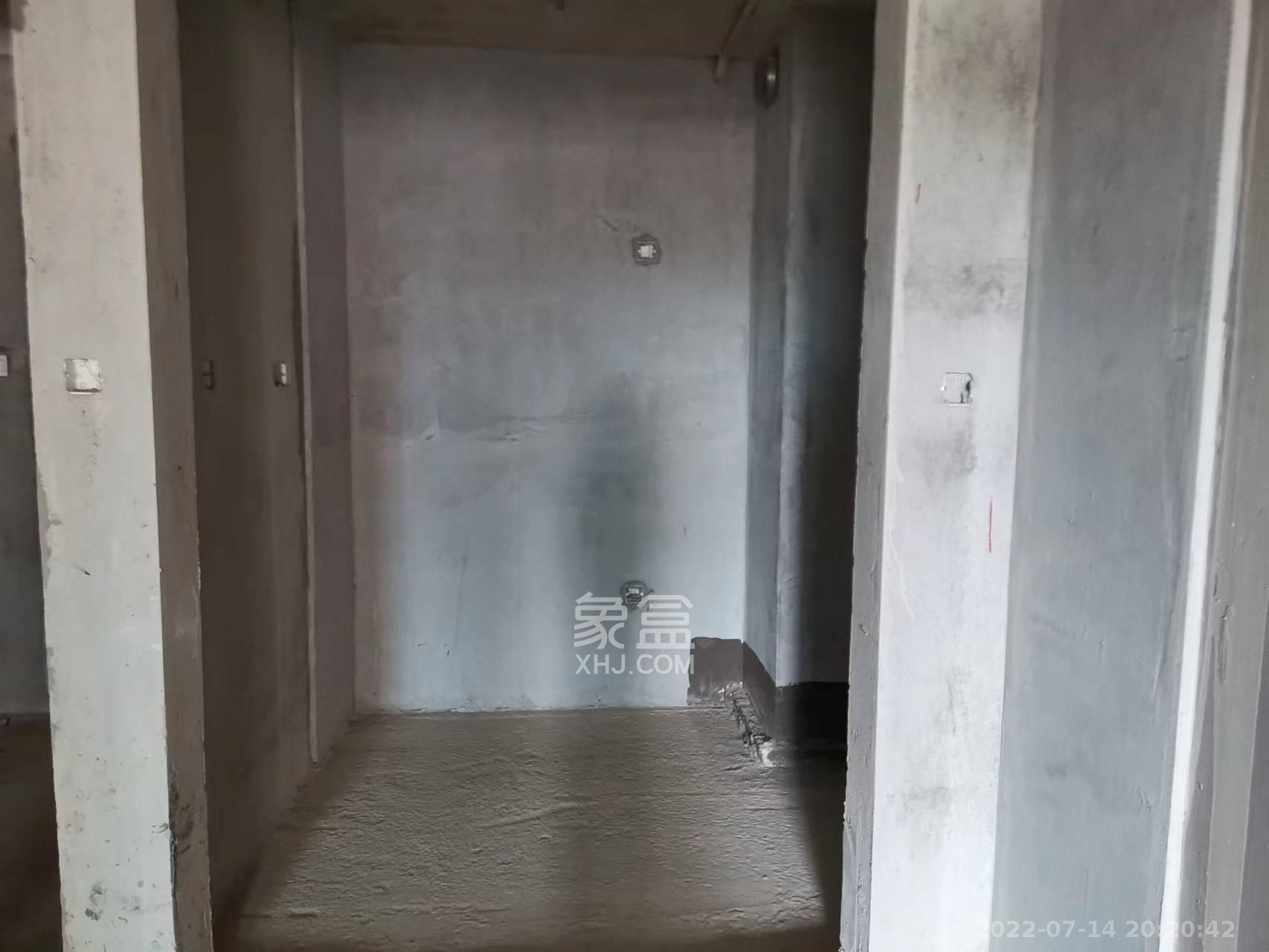 卓越浅水湾  3室2厅2卫   2000.00元/月室内图