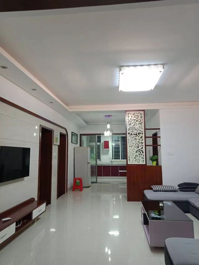 南坪安置小区 2室2厅1卫 1600.00元/月 南坪安置小区 2室2厅1卫 1600.00元/月室内图